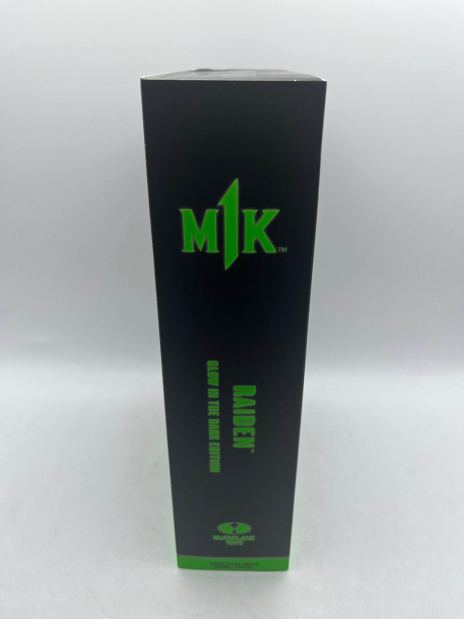 McFarlane Toys Mortal Kombat Raiden GITD LE Gold Label FRENLY BRICKS - Open 7 Days