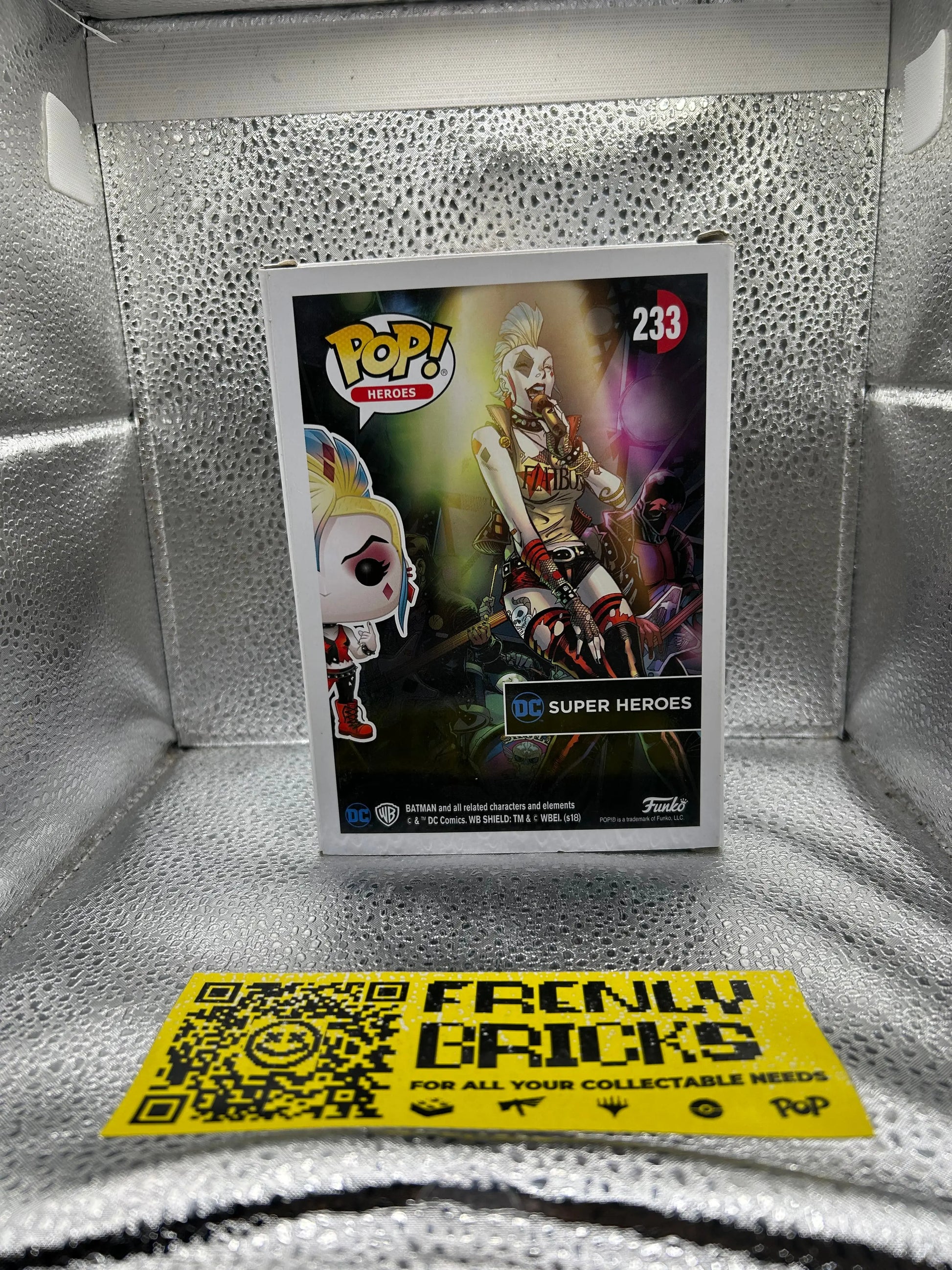 Pop Vinyl #233 Dc harley Quinn FRENLY BRICKS - Open 7 Days