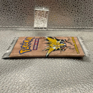 Pokemon Fossil Unlimited WOTC Booster Pack Sealed Zapdos Art Style 1999 FRENLY BRICKS - Open 7 Days