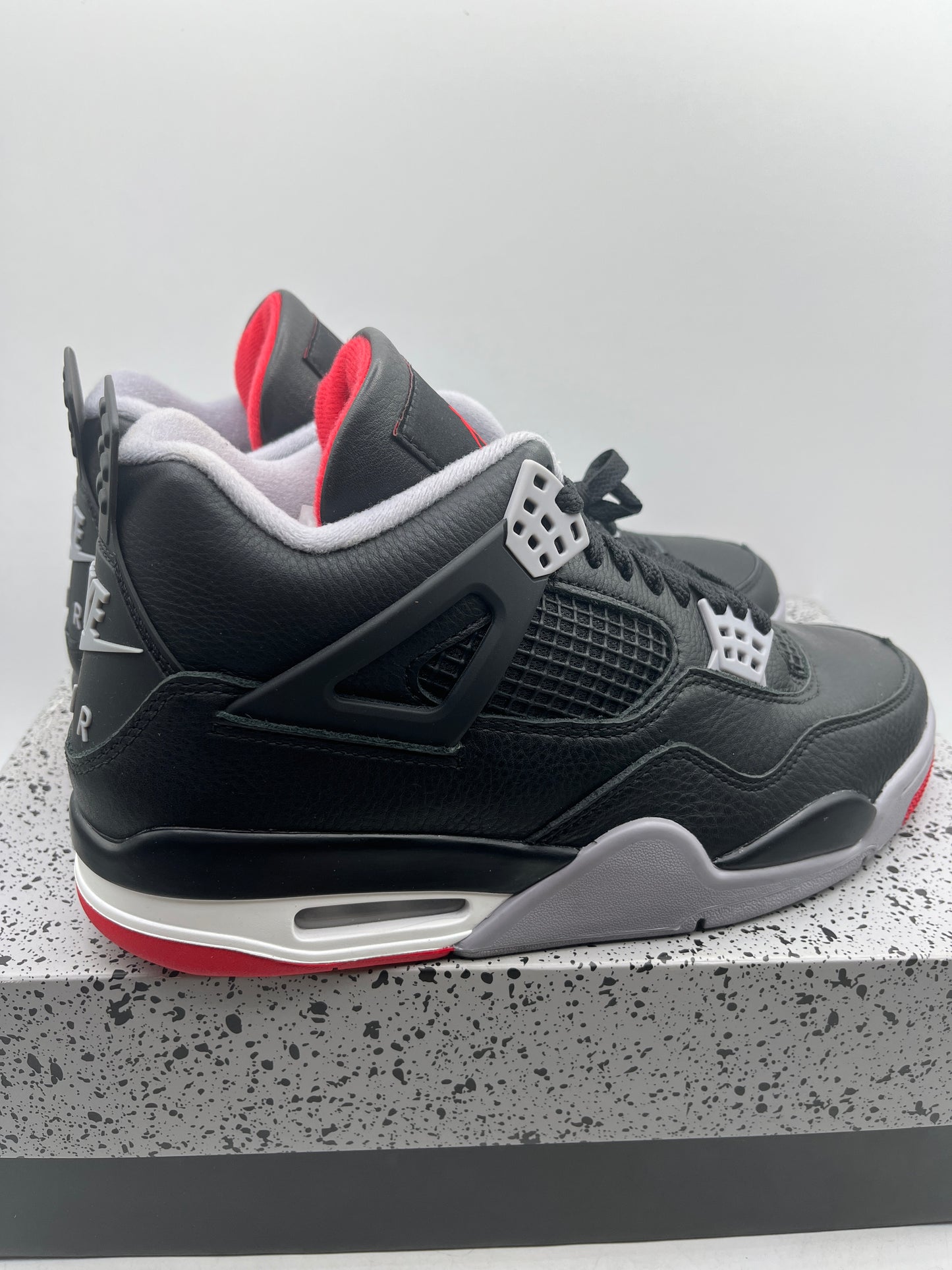 Air Jordan 4 Retro Reimagined Bred Colorway Size 9