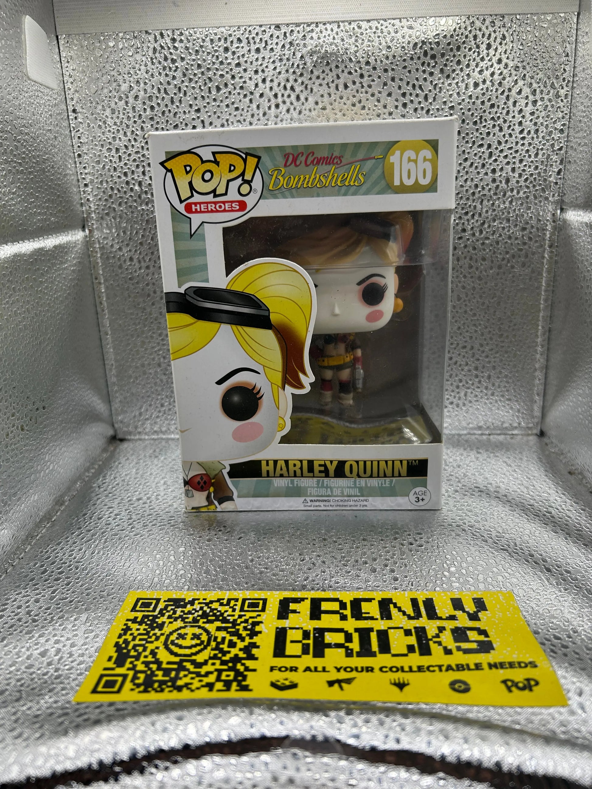 Pop Vinyl Harley Quinn #166 FRENLY BRICKS - Open 7 Days