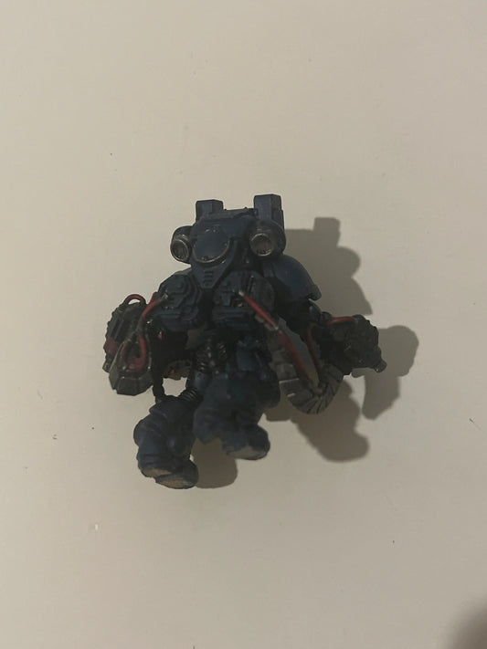 Space Marine Primaris Aggressors Crimson Fist (90% Painted, No Base) #2 FRENLY BRICKS - Open 7 Days