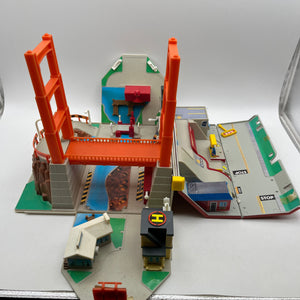 Micro Machines Galoob Super City Playset 1989 FRENLY BRICKS - Open 7 Days