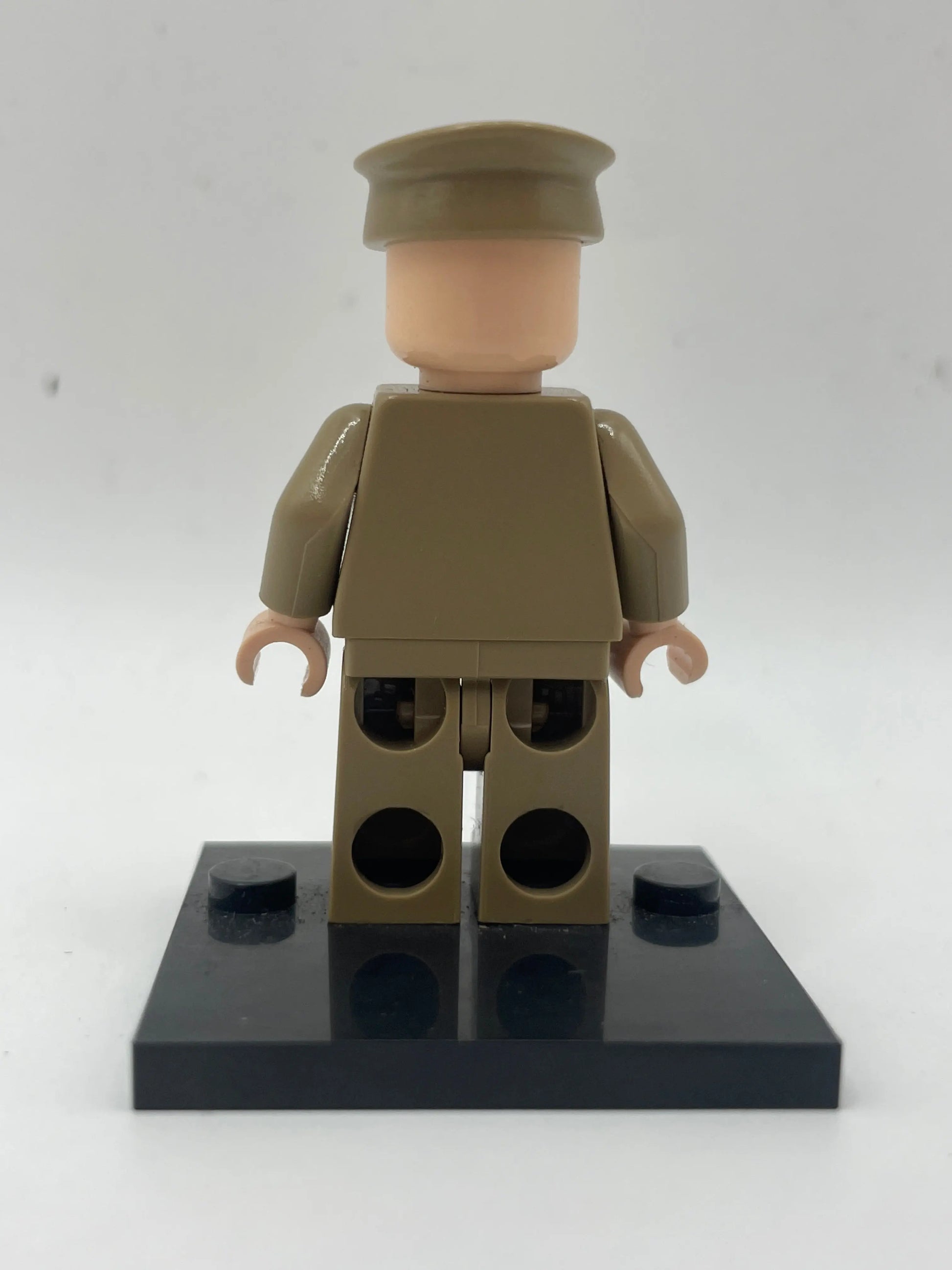 LEGO Minifigure Indiana Jones - iaj018 Colonel Dovchenko (Complete, Genuine) Read Description FRENLY BRICKS - Open 7 Days