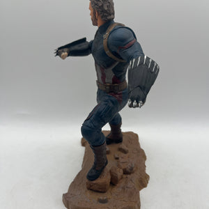 Diamond Select Toys Marvel Gallery: Avengers Infinity War Captain America FRENLY BRICKS - Open 7 Days