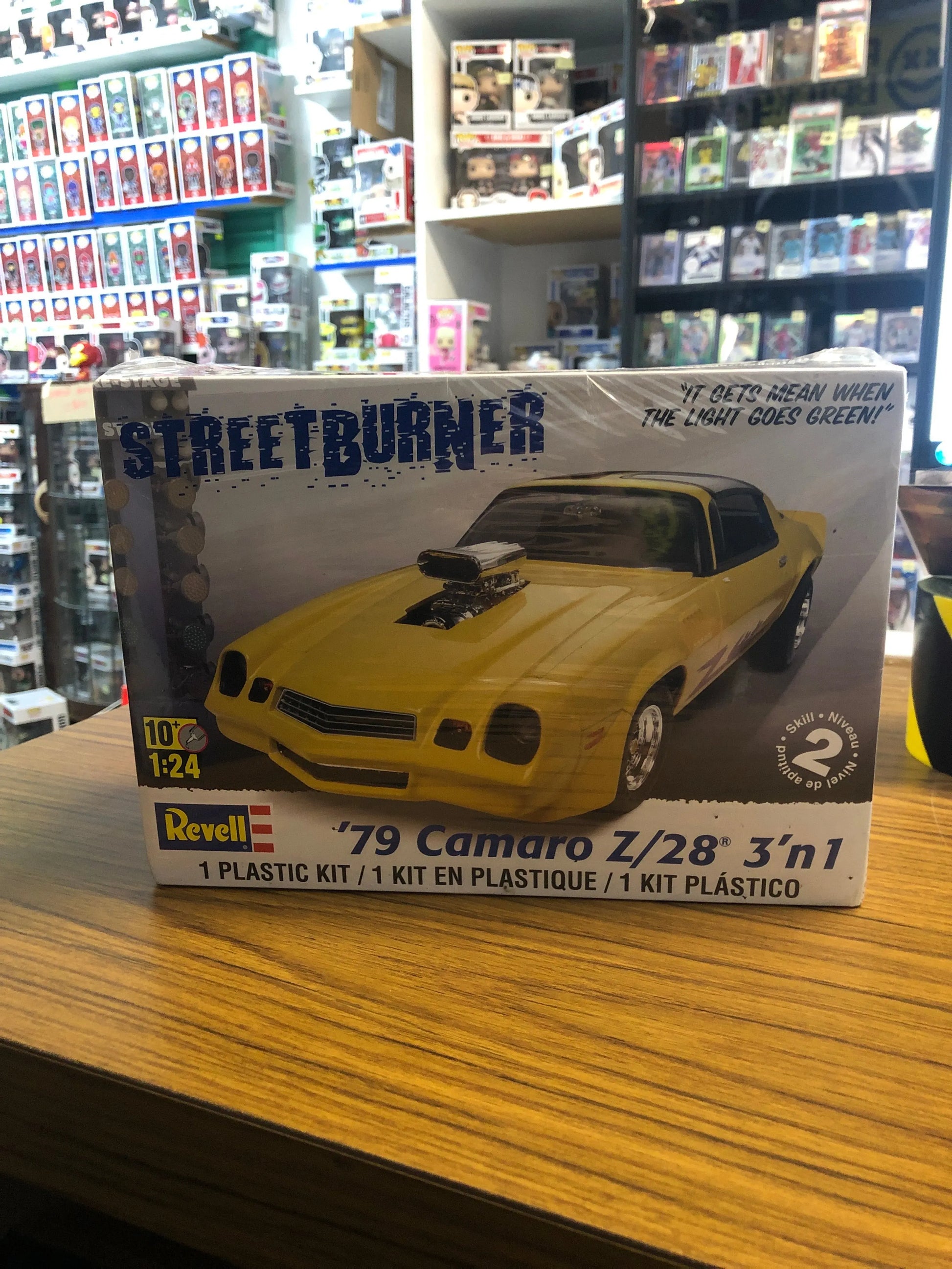 Revell 79 Camaro Z/28 Z 28 Model Kit Street Burner 1:24 Scale FRENLY BRICKS - Open 7 Days