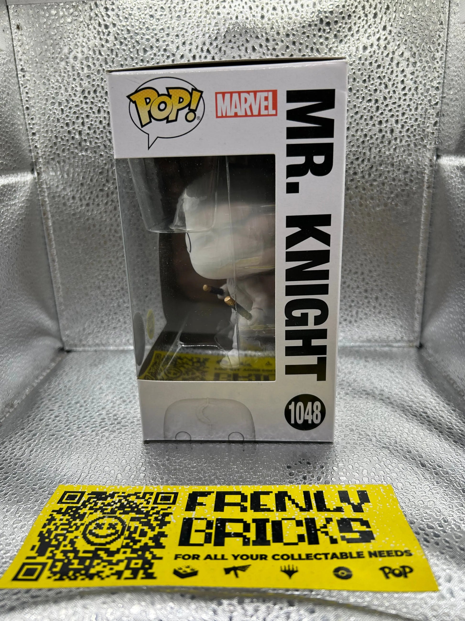 Pop Vinyl #1048 Moon Knight Mr.Knight FRENLY BRICKS - Open 7 Days