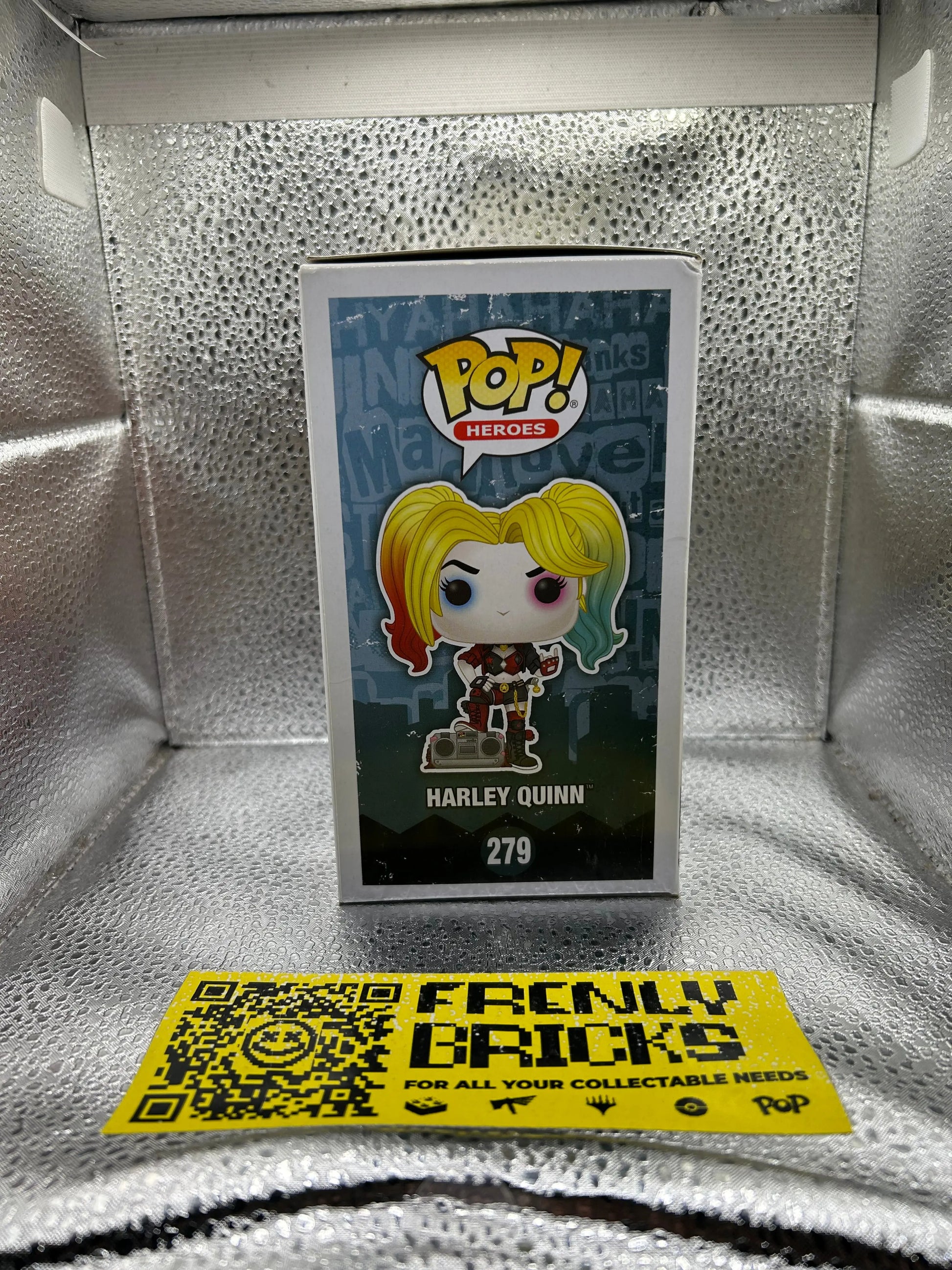 POP VINYL DC SUPER HEROES 279 SPECIAL EDITION HARLEY QUINN FRENLY BRICKS - Open 7 Days