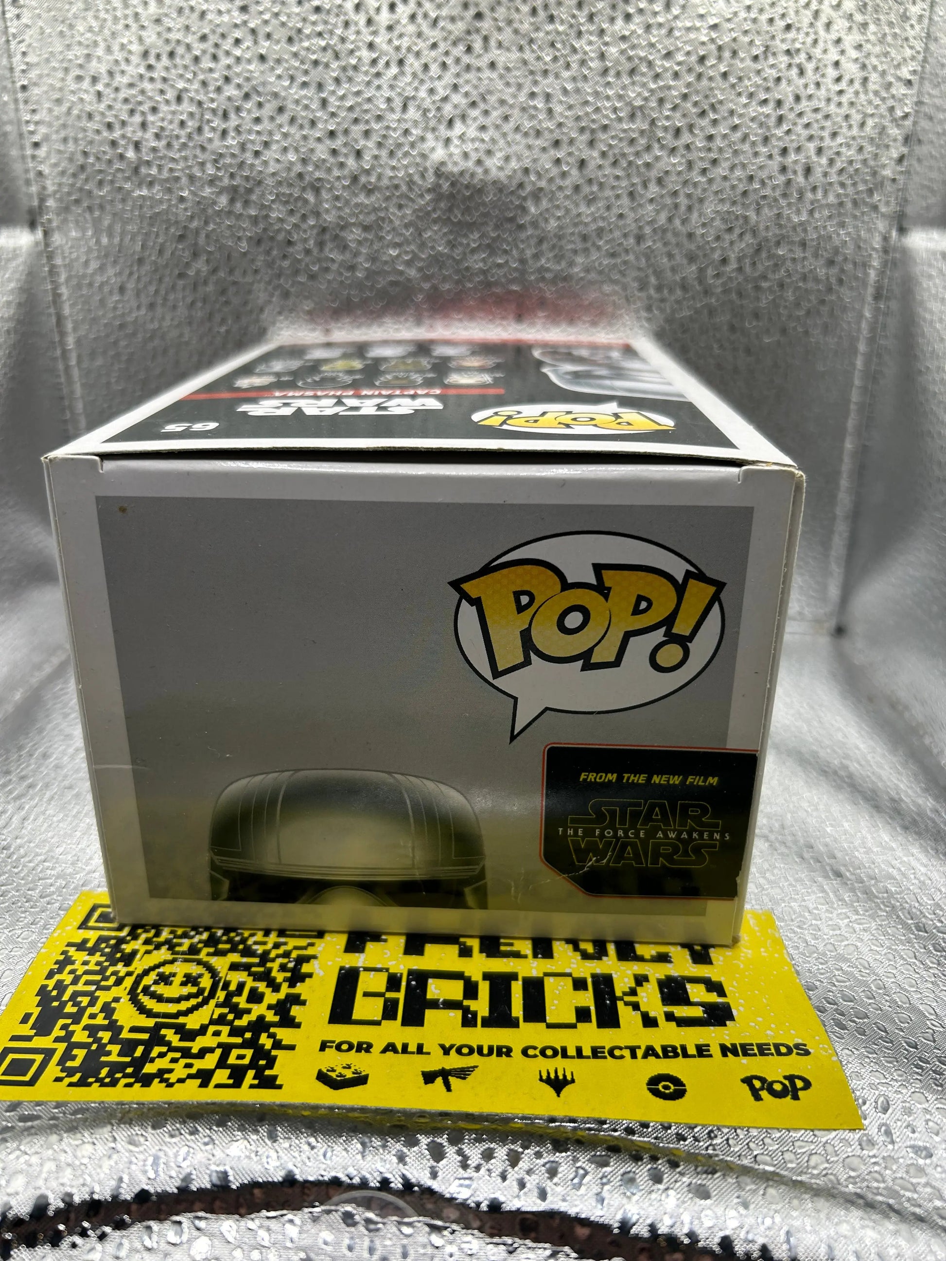 Pop Vinyl Star Wars #65 Caption Phasma FRENLY BRICKS - Open 7 Days