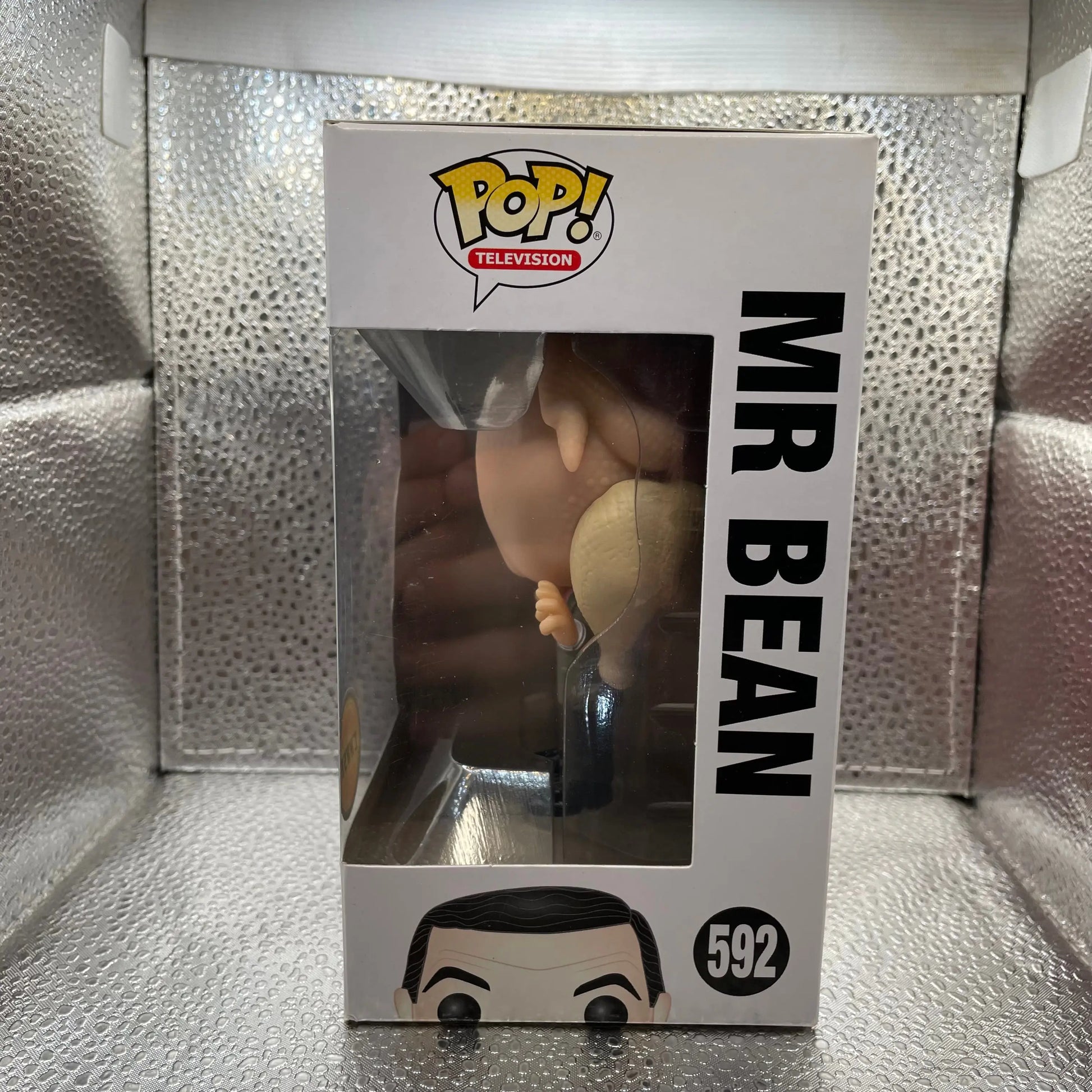 RARE CHASE Mr BEAN 592 Funko Pop Vinyl + Protector FRENLY BRICKS - Open 7 Days