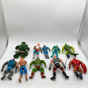 Masters of the Universe Action Figure Lot FRENLY BRICKS - Open 7 Days