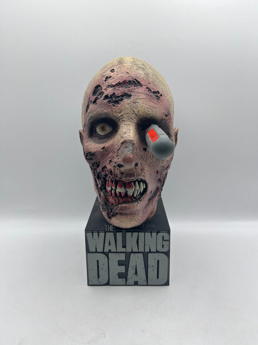 The Walking Dead Season 2 Blu-Ray Disc Set With Screwdriver Zombie Head Display FRENLY BRICKS - Open 7 Days