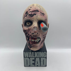 The Walking Dead Season 2 Blu-Ray Disc Set With Screwdriver Zombie Head Display FRENLY BRICKS - Open 7 Days