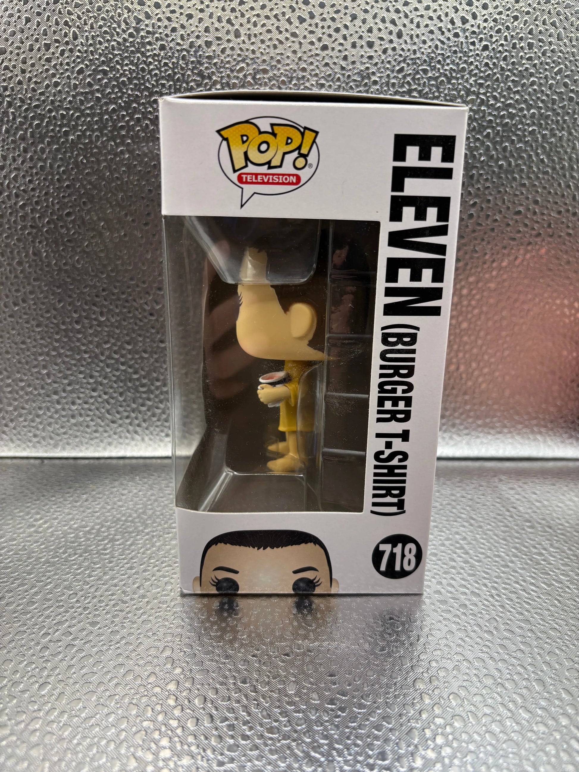 Funko pop Vinyl #718 Stranger Things Eleven FRENLY BRICKS - Open 7 Days