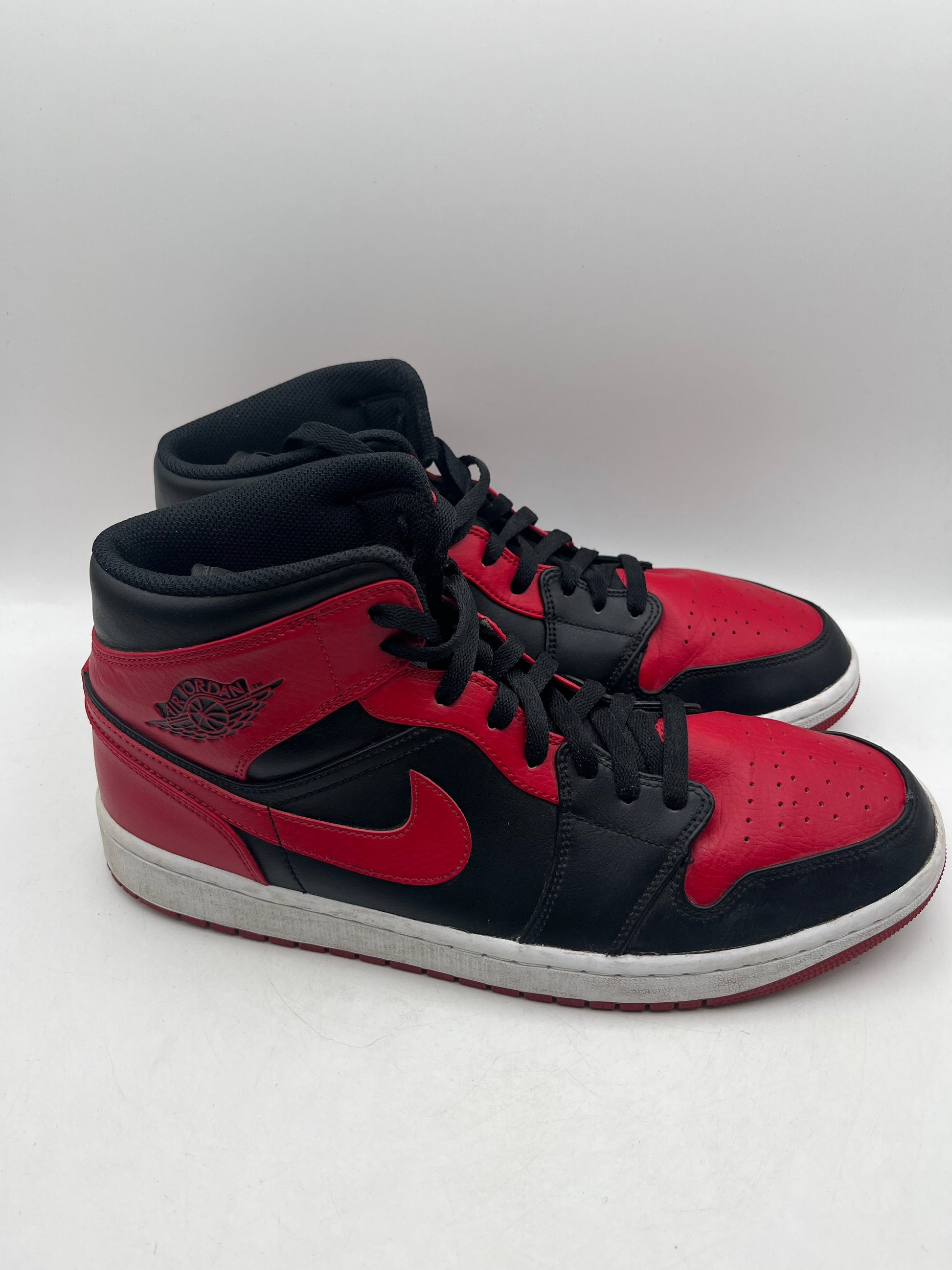 Nike Air Jordan 1 Mid Gym Red Banned Bred Shoes 554725-074 - Size US12 FRENLY BRICKS - Open 7 Days