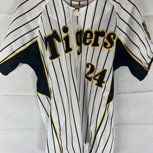 Nippon Baseball Hanshin Tigers “Hiyama #24” White Jersey Large