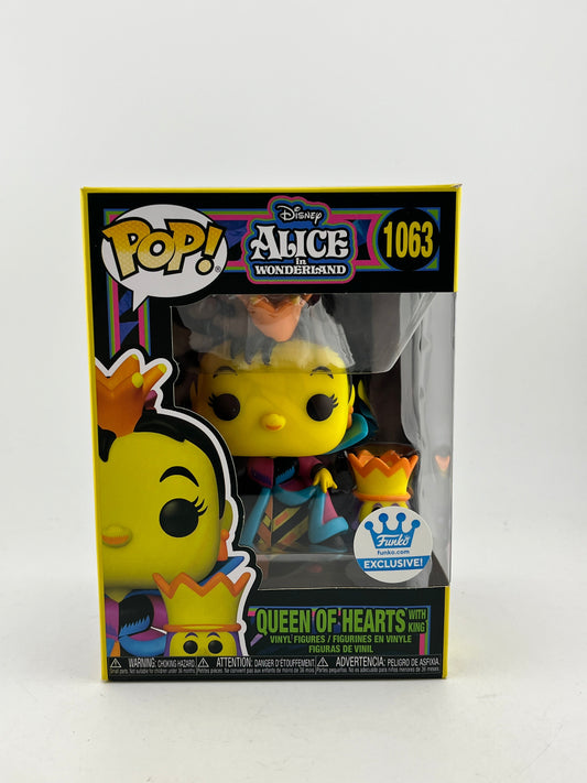 Funko POP! Disney Alice In Wonderland - Queen Of Hearts With Hearts #1063 - Exclusive FRENLY BRICKS - Open 7 Days