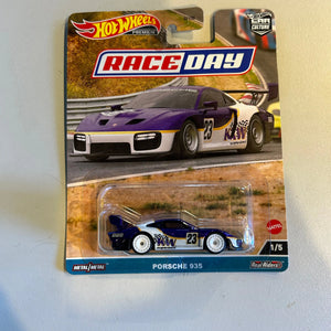 Hot Wheels Porsche 935 FRENLY BRICKS - Open 7 Days