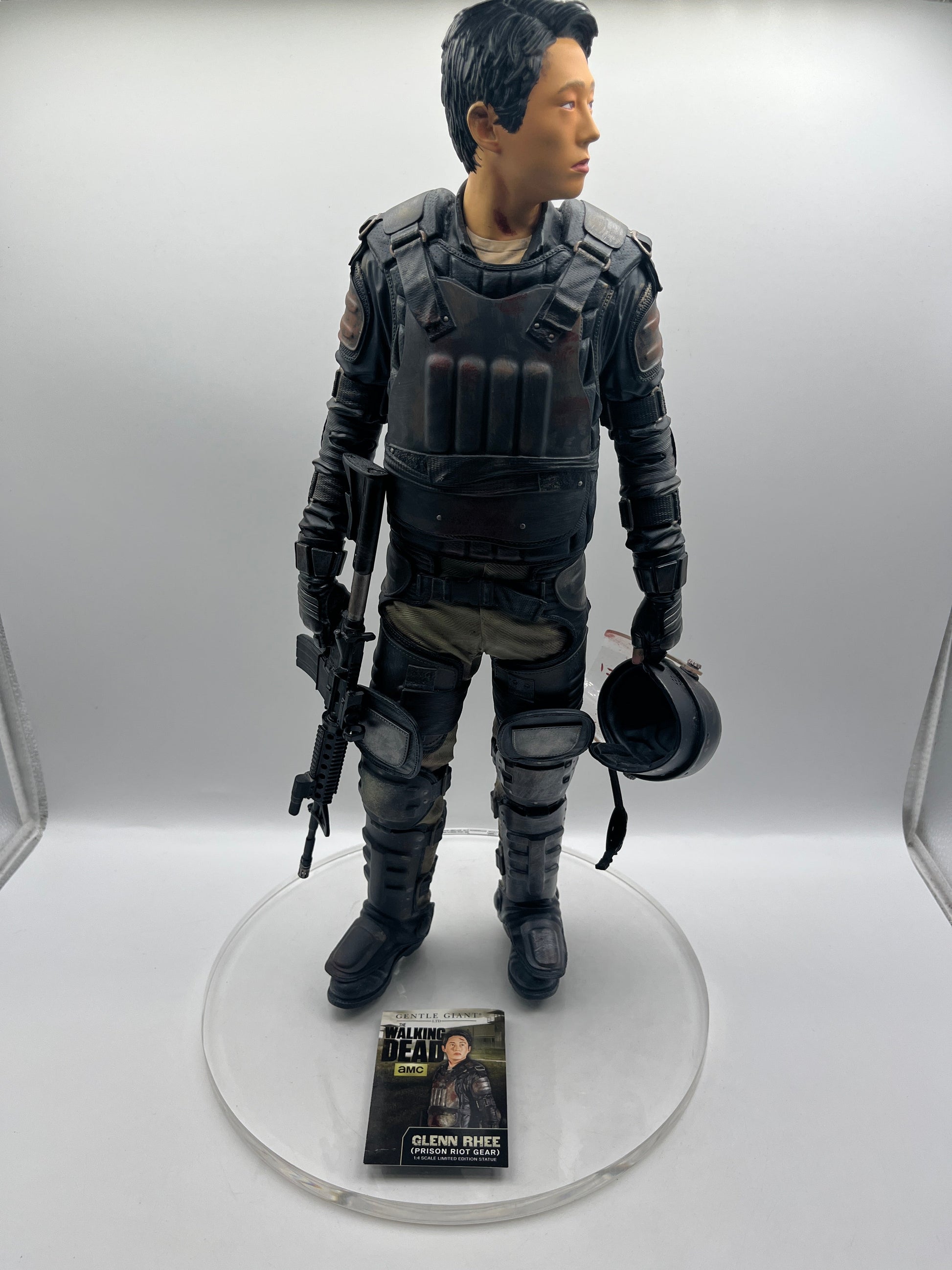 The Walking Dead Gentle Giant Glenn Rhee in Riot Gear 1:4 scale statue LE 29/260 FRENLY BRICKS - Open 7 Days