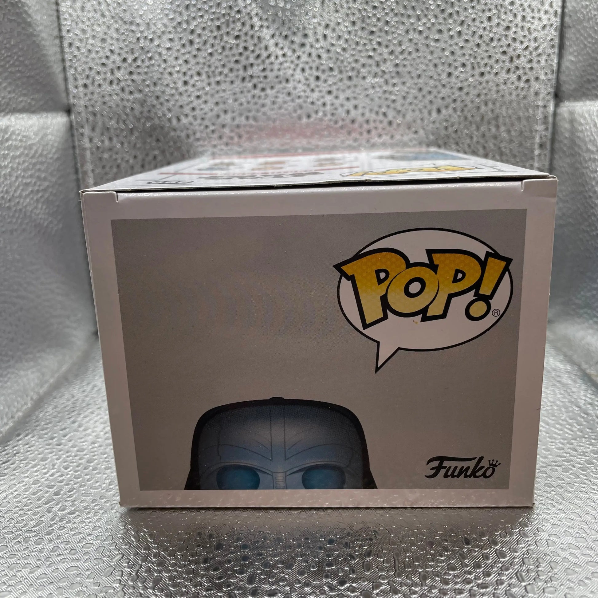 Funko Pop! Star Wars Glow in The Dark Electrocuted Vader Exclusive 288 FRENLY BRICKS - Open 7 Days