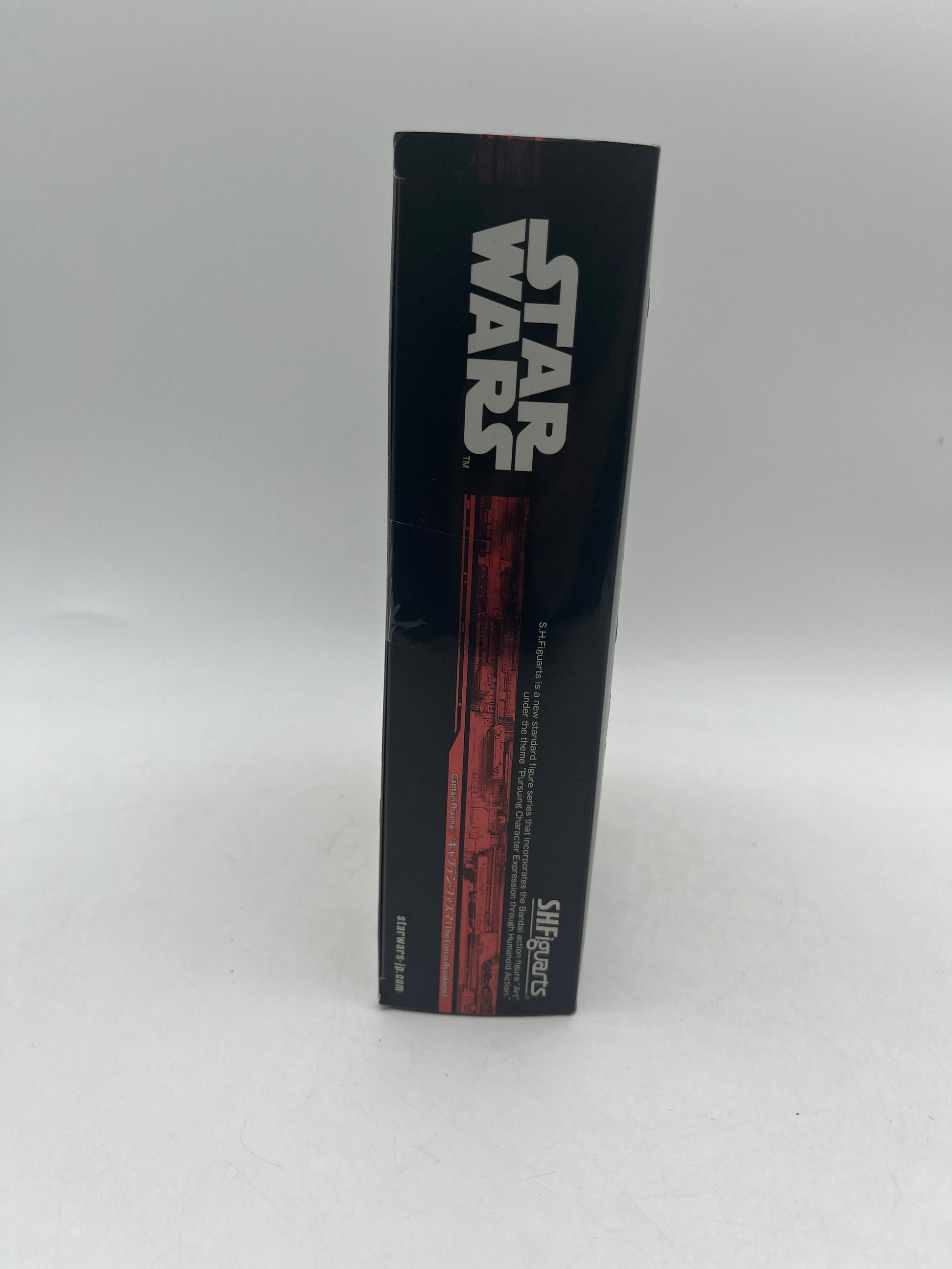 Captain Phasma S.H. Figuarts Star Wars The Force Awakens Bandai Action Figure FRENLY BRICKS - Open 7 Days