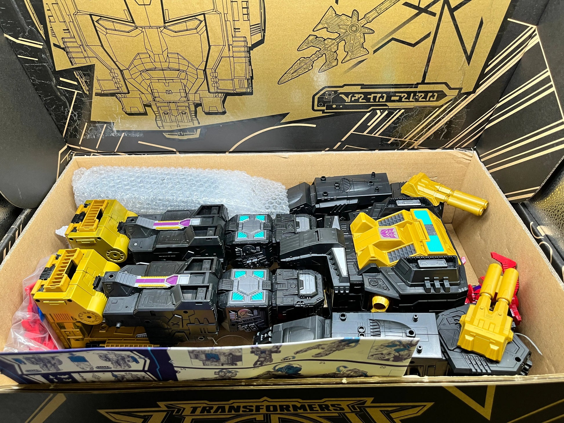 Transformers Generations Selects War for Cybertron Titan Black Zarak FRENLY BRICKS - Open 7 Days