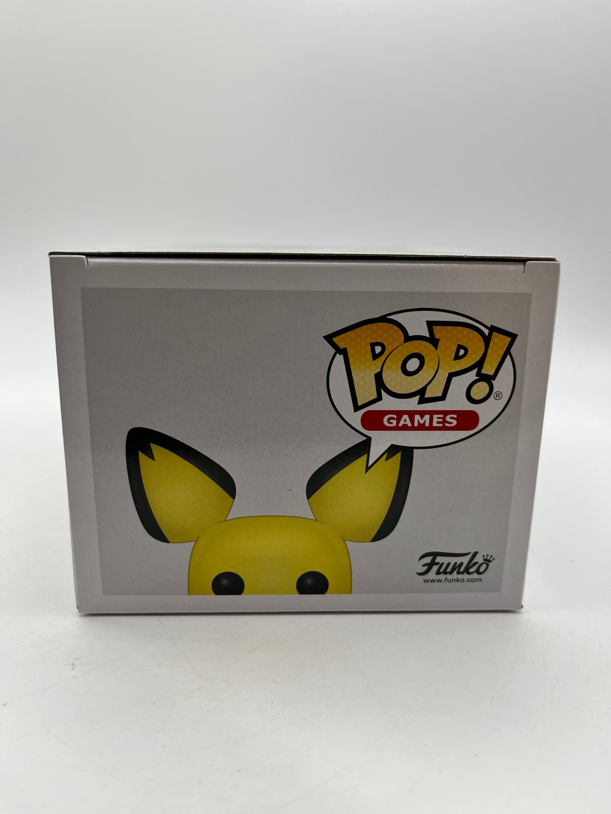 Funko POP! Games Pokémon - Pichu #579 - Vinyl Collectable FRENLY BRICKS - Open 7 Days