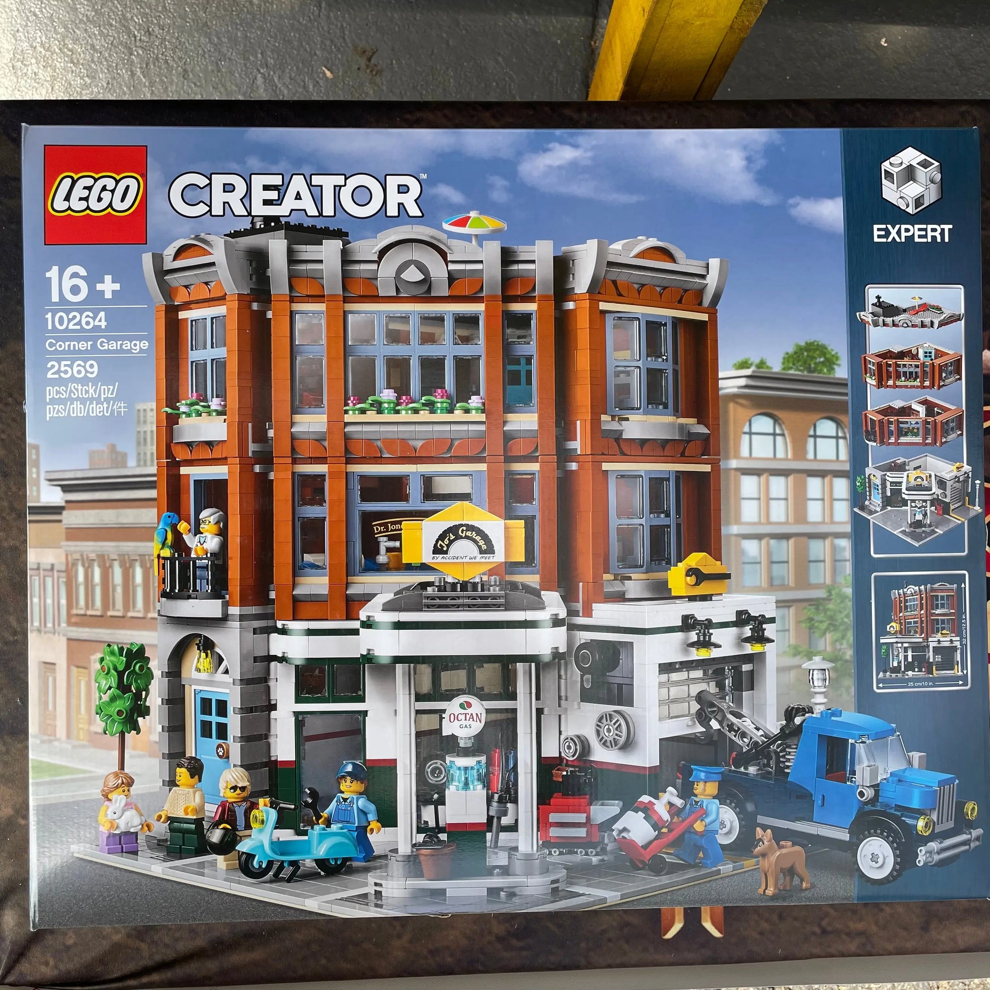 Lego Creator Corner Garage 2569 Brand New & Sealed Lego Set Genuine FRENLY BRICKS - Open 7 Days