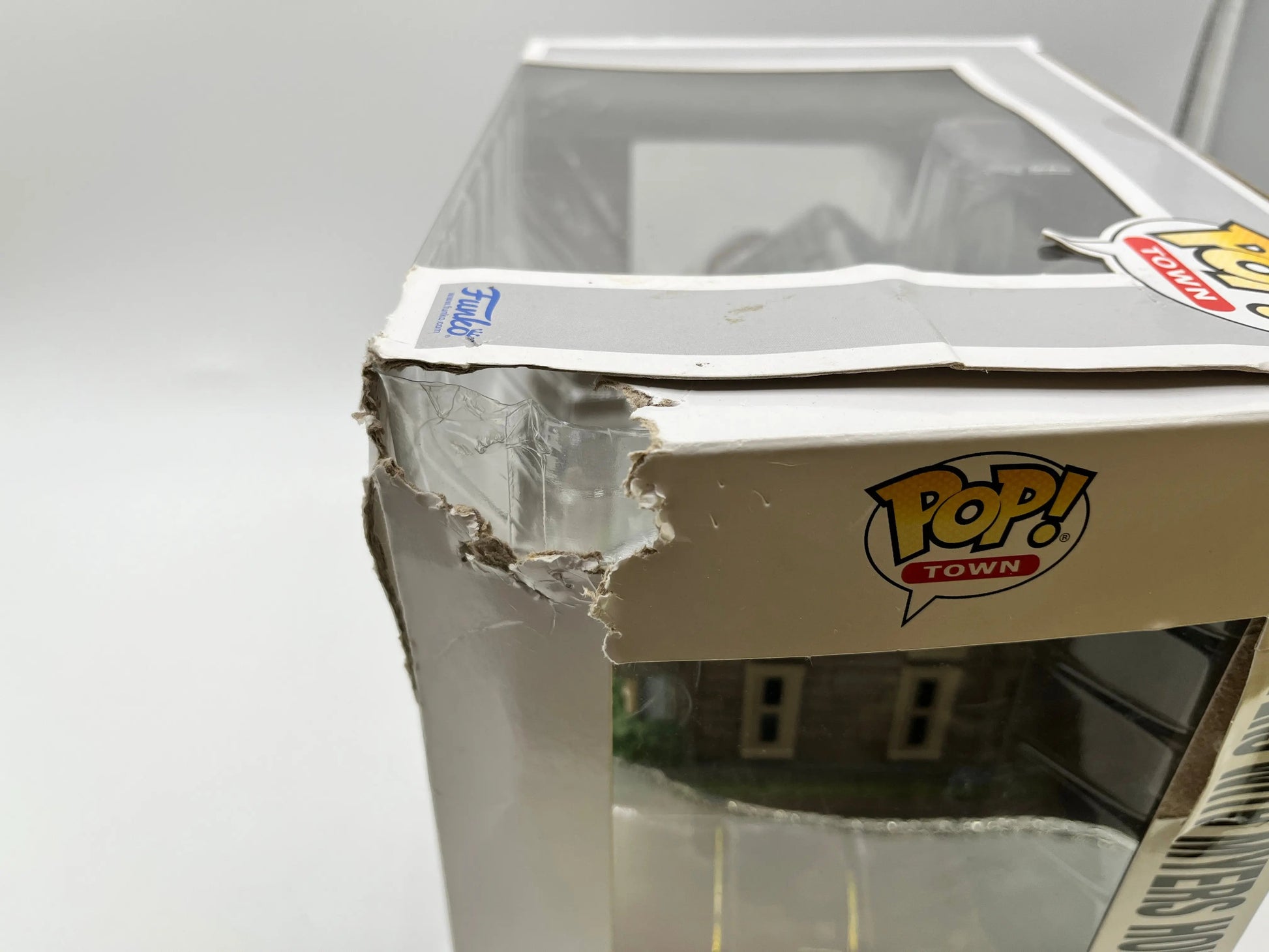 Funko POP! Town - Halloween Micheal Myers With Myers House #25 - Damaged Box FRENLY BRICKS - Open 7 Days