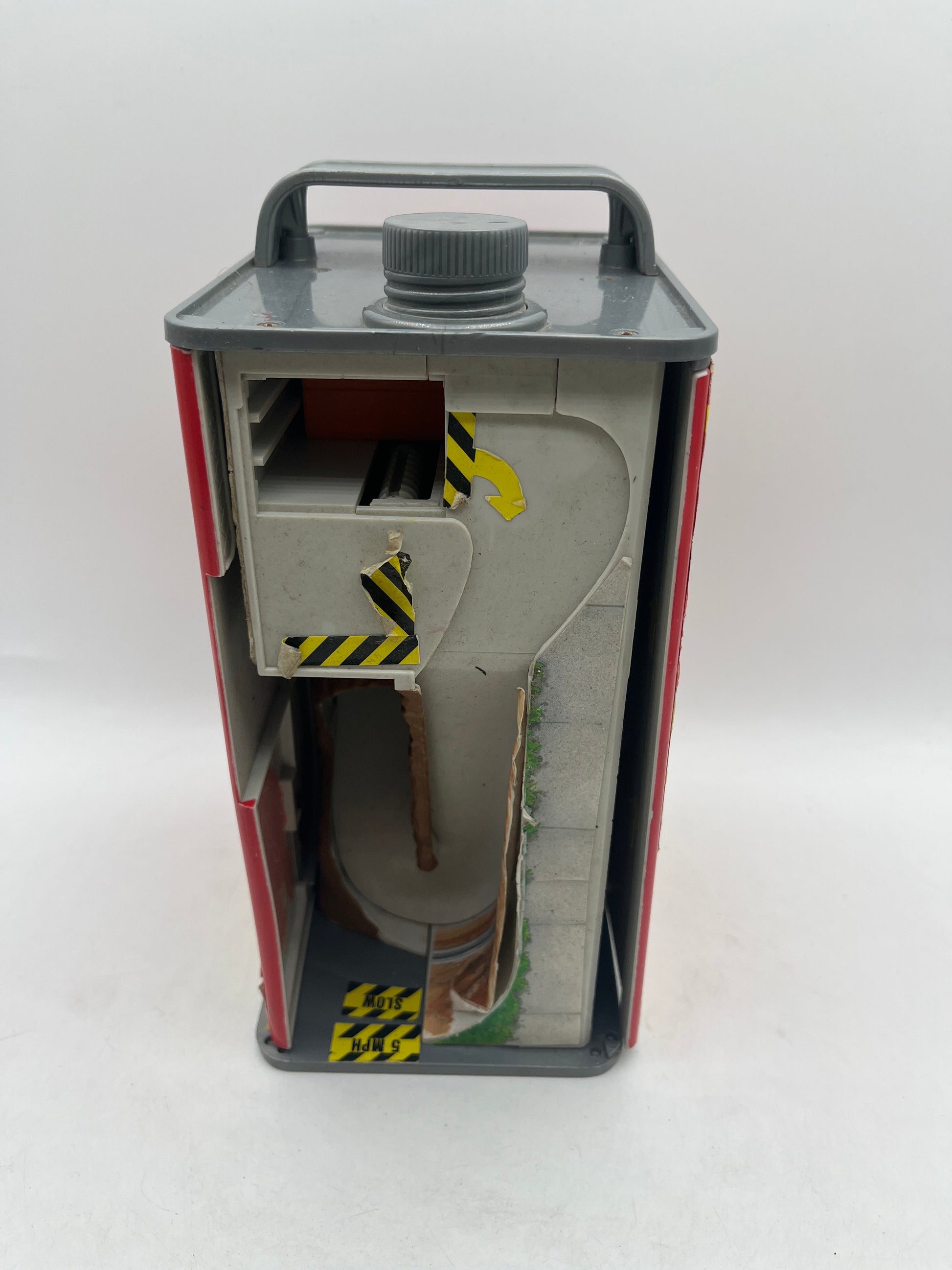 Secret Auto Supplies Gasoline Gas Can Play Set 1989 Micro Machines Galoob FRENLY BRICKS - Open 7 Days