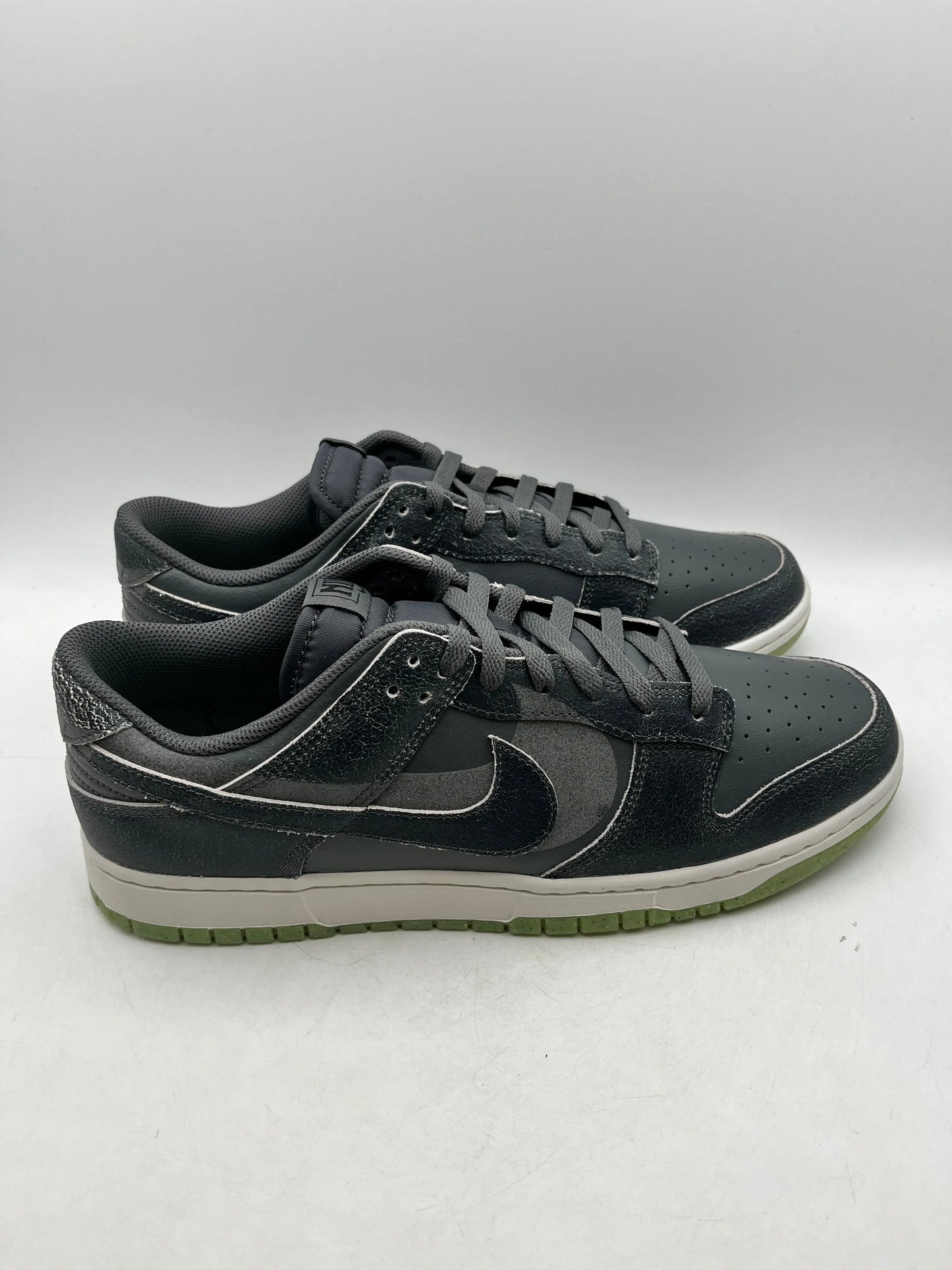 Nike Dunk SE Low Halloween - Cauldron - Mens UK12 - With Box FRENLY BRICKS - Open 7 Days