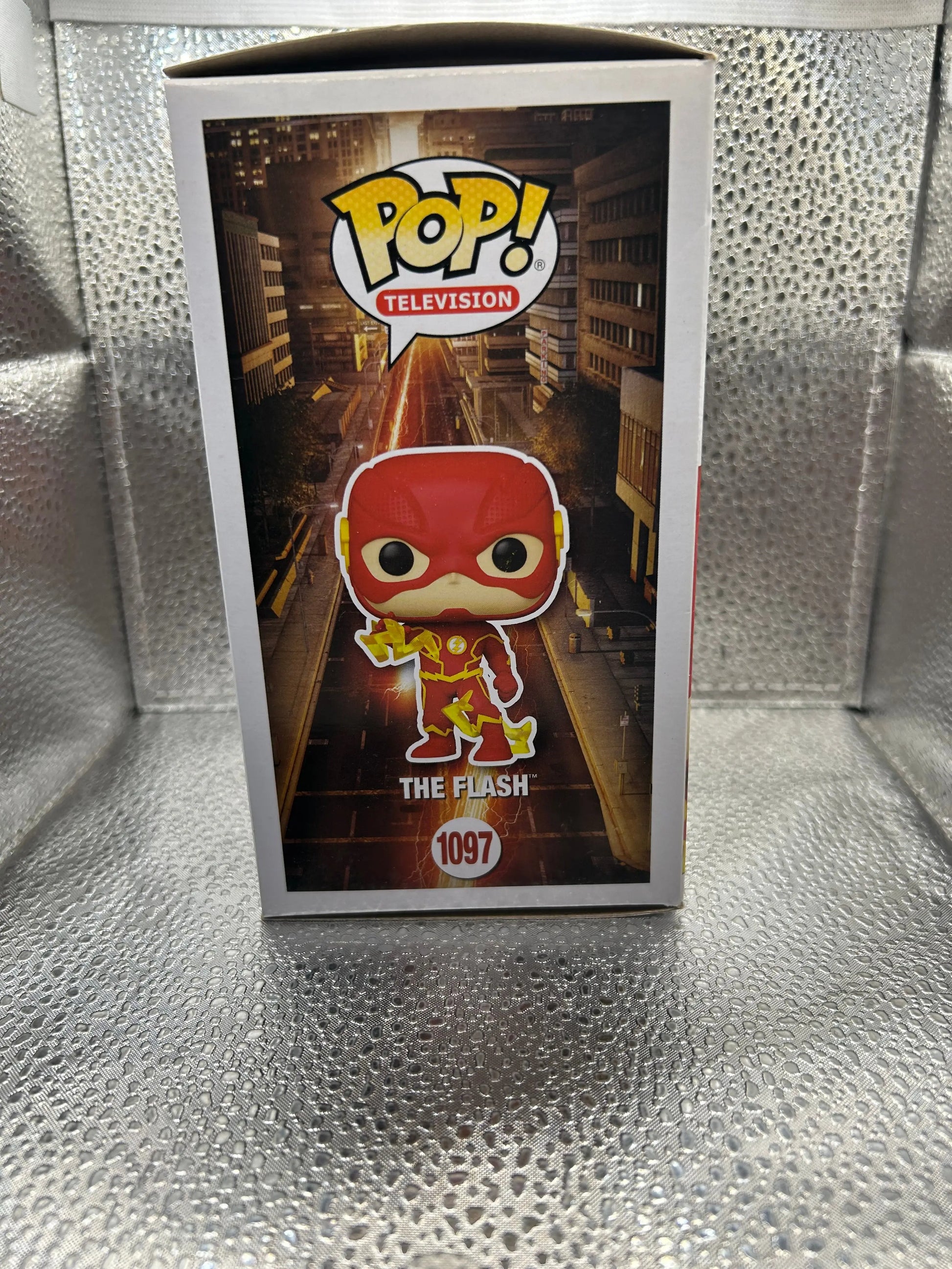 FUNKO Pop Vinyl The Flash #1097 FRENLY BRICKS - Open 7 Days