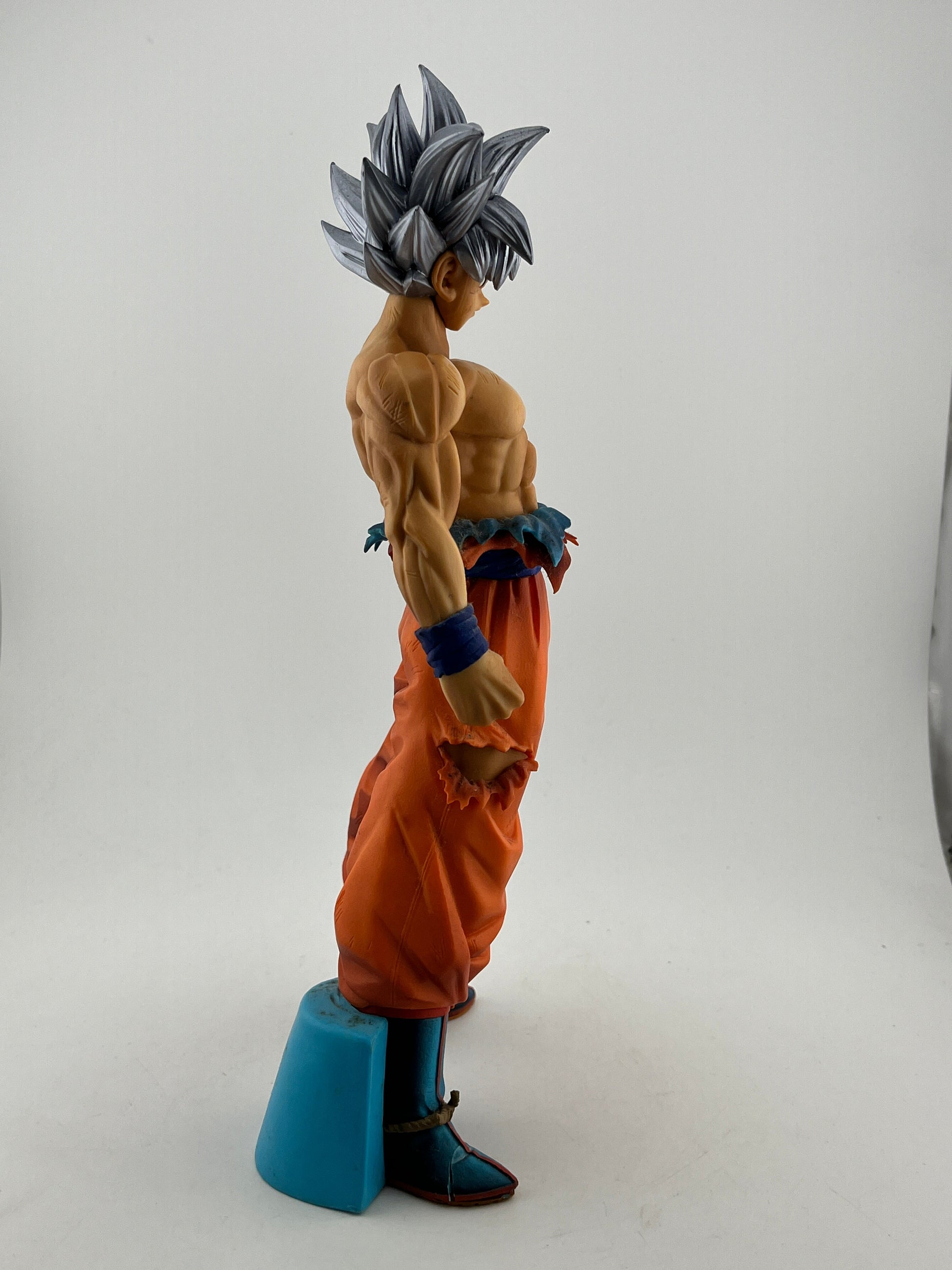 Ichiban Kuji Dragon Ball Battle Of World Son Goku Ultra Instinct - Prize D Figure FRENLY BRICKS - Open 7 Days