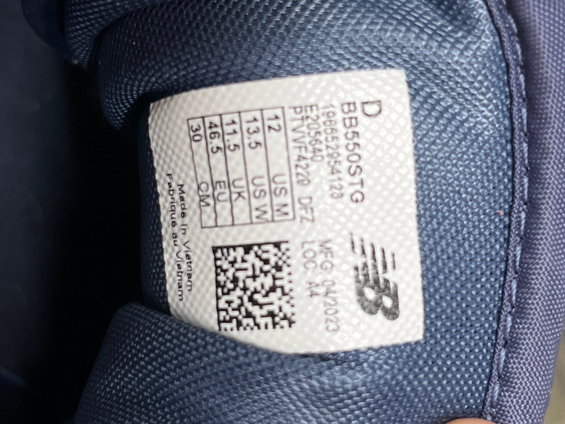 New Balance 550 White Navy Sneakers – Size US 12 USED FRENLY BRICKS - Open 7 Days