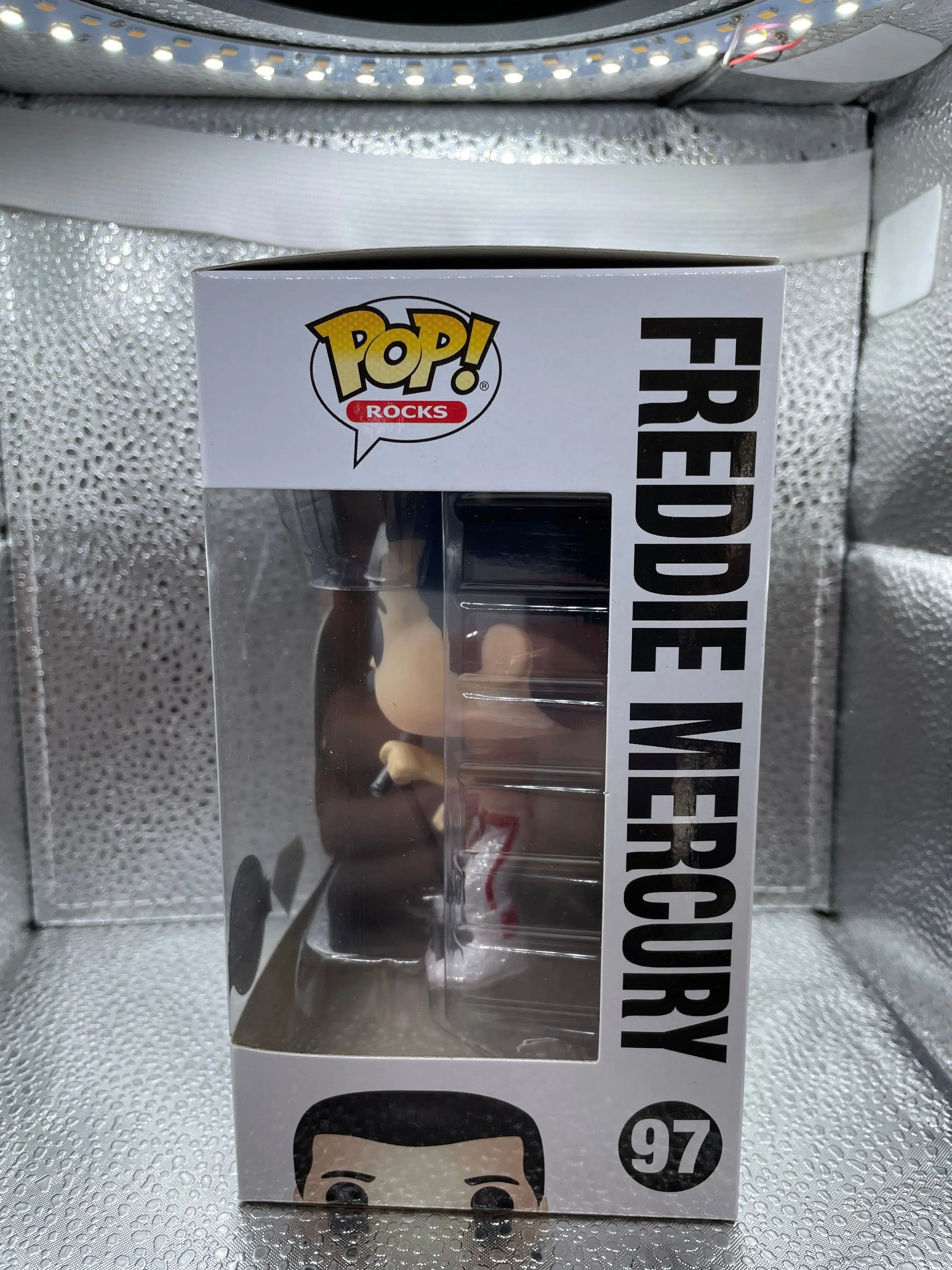 Funko Pop! Vinyl: Freddie Mercury (Diamond Collection) - Special Editon (Exclusive) #97 FRENLY BRICKS - Open 7 Days