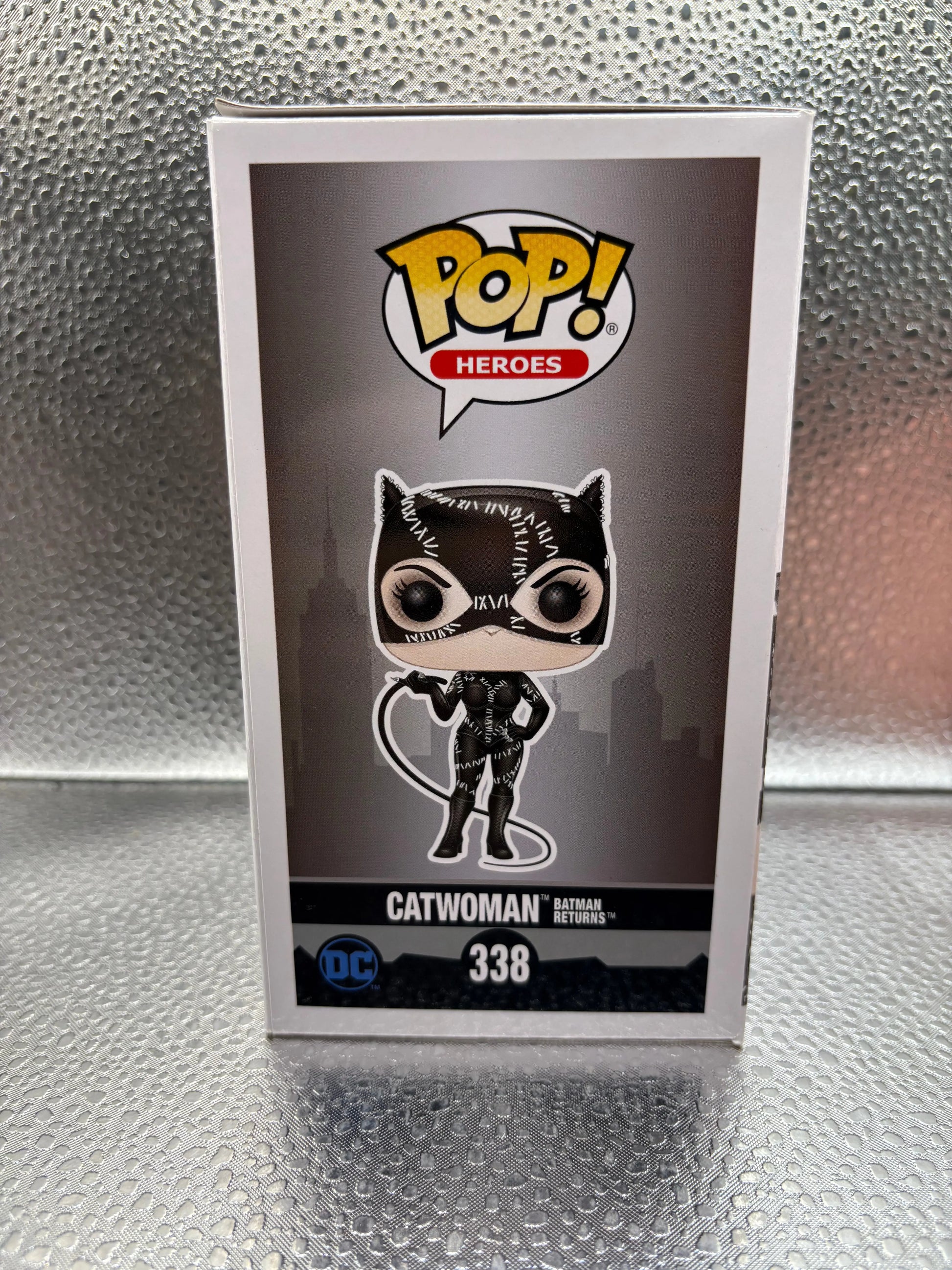 Funko pop Vinyl #338 Heroes Catwoman FRENLY BRICKS - Open 7 Days