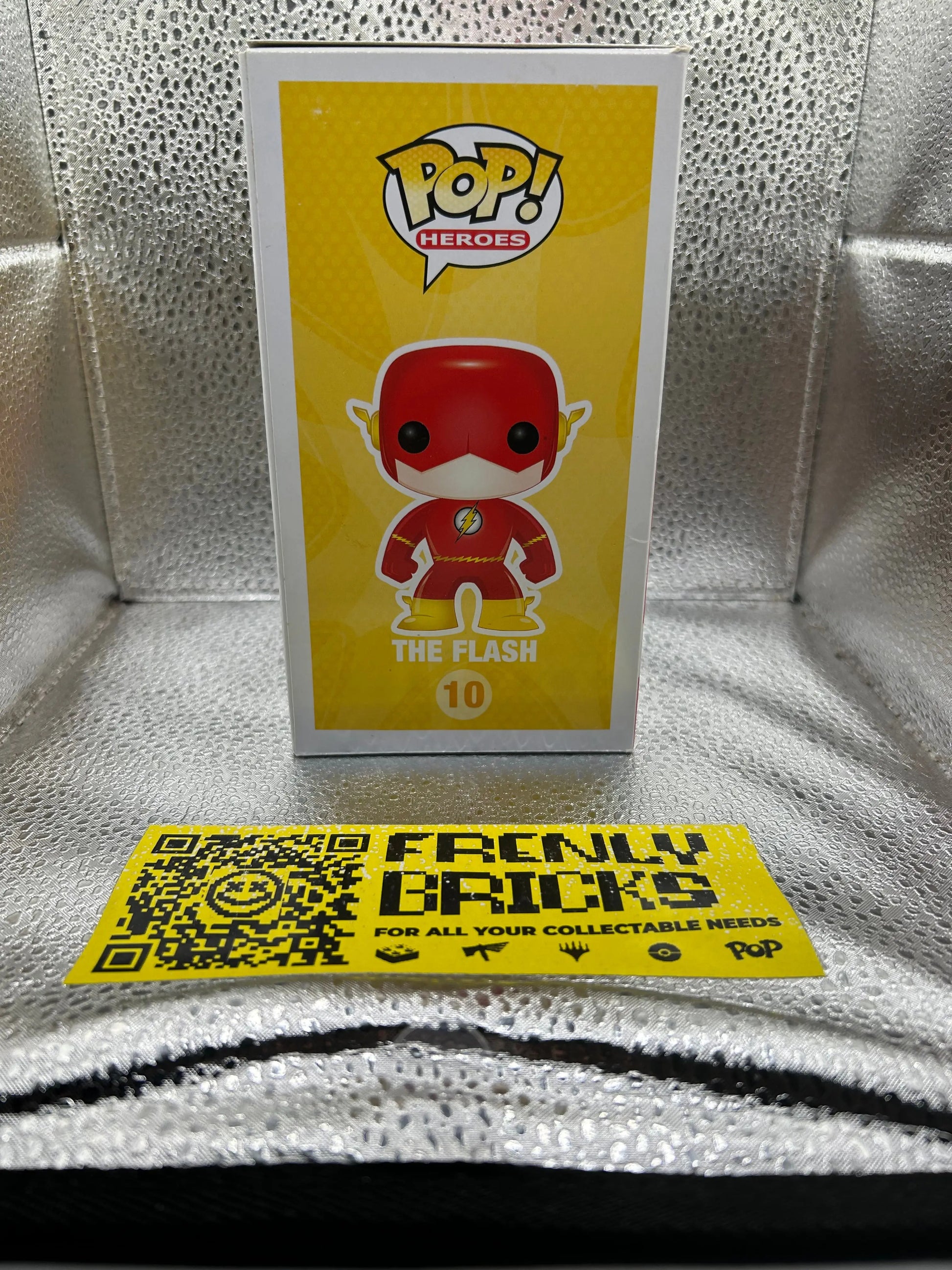 Pop Vinyl #10 The Flash Dc Super Heroes FRENLY BRICKS - Open 7 Days