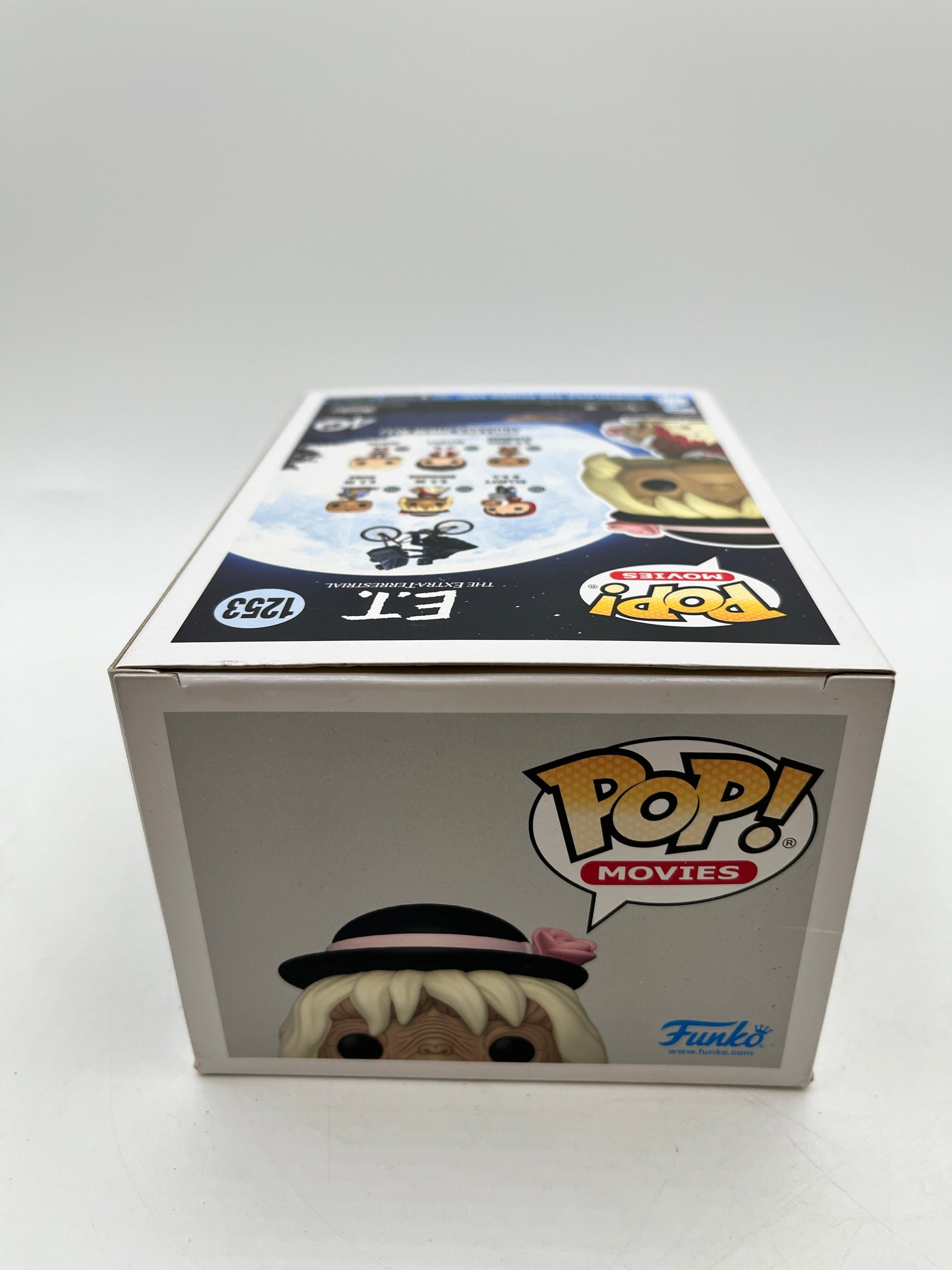 Funko POP! Movies E.T. - E.T. In Disguise #1253 - Vinyl Collectable FRENLY BRICKS - Open 7 Days
