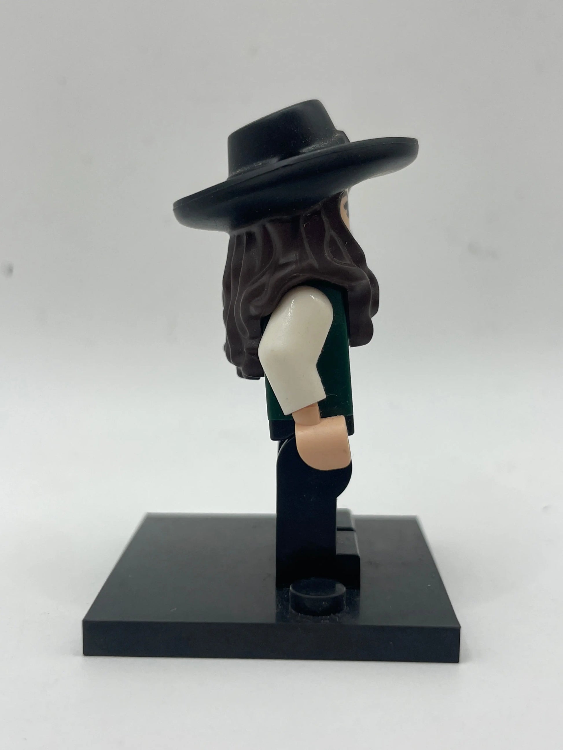 LEGO Minifigure Pirates of the Caribbean - poc006 Angelica - (Genuine) Read description FRENLY BRICKS - Open 7 Days