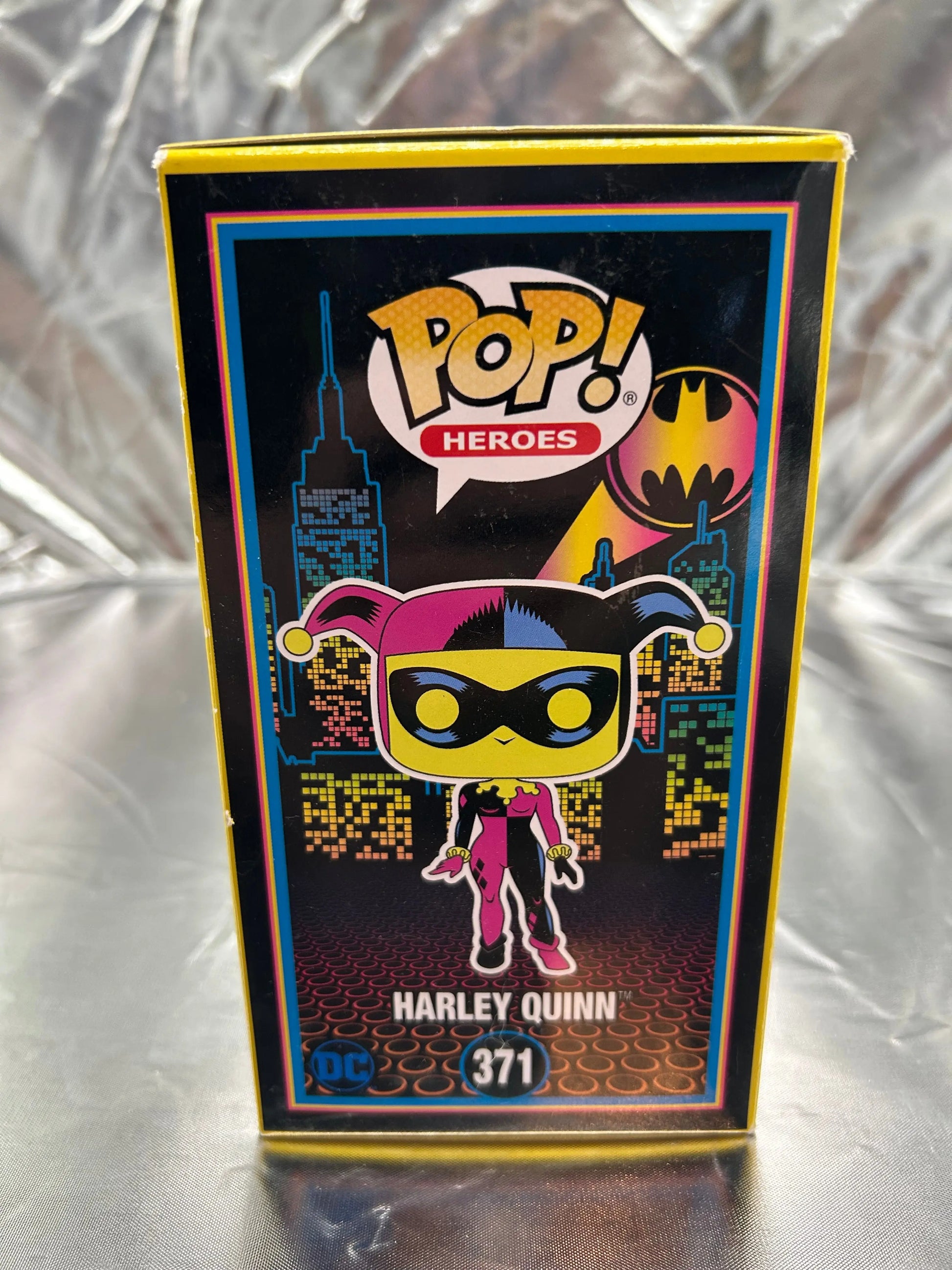 Funko POP Heroes - Batman - Harley Quinn #371 FRENLY BRICKS - Open 7 Days