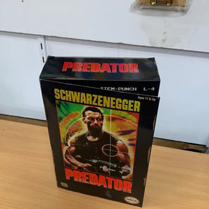 NECA NES JUNGLE HUNTER PREDATOR 8 bit 7