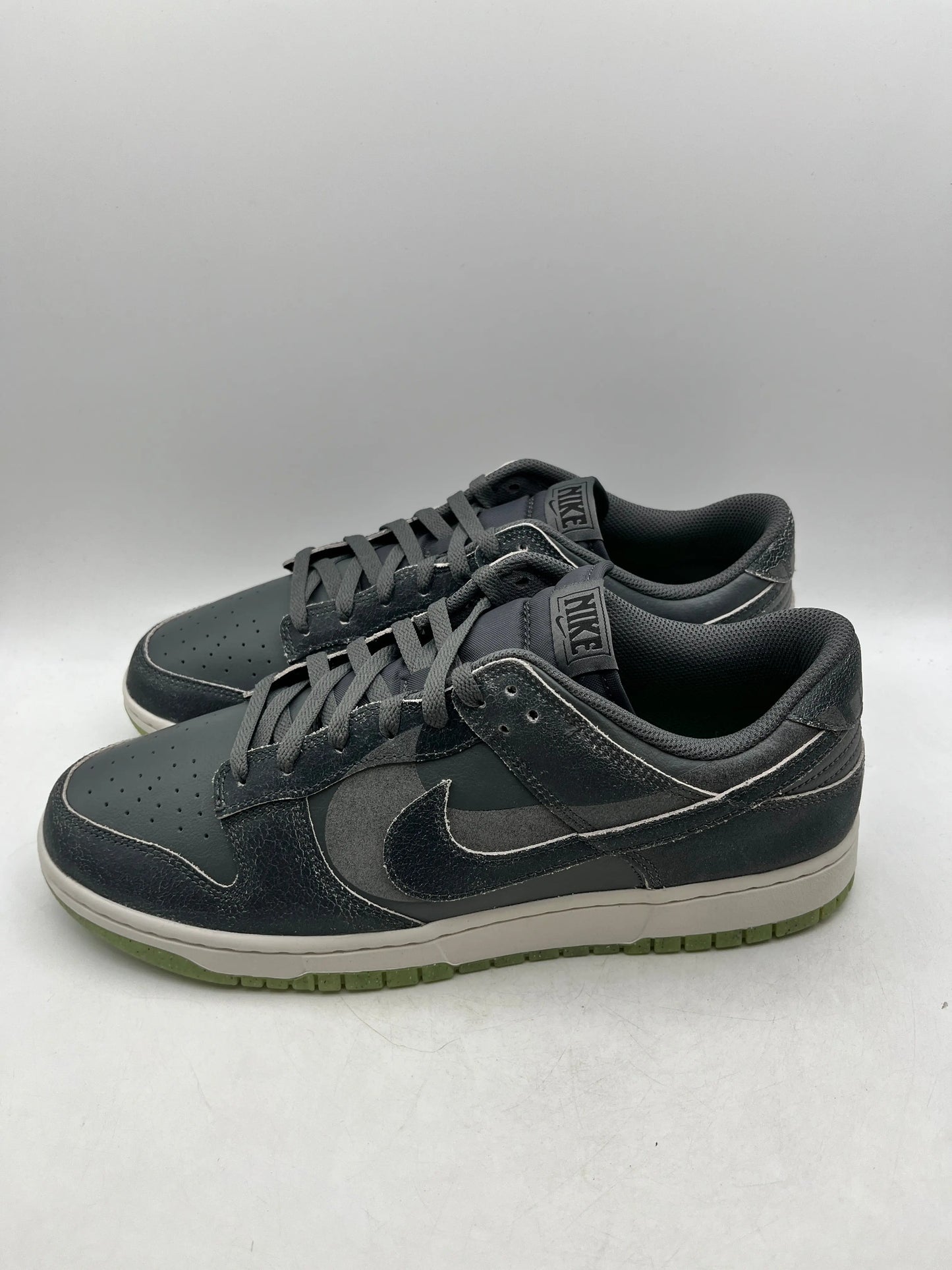 Nike Dunk SE Low Halloween - Cauldron - Mens UK12 - With Box FRENLY BRICKS - Open 7 Days