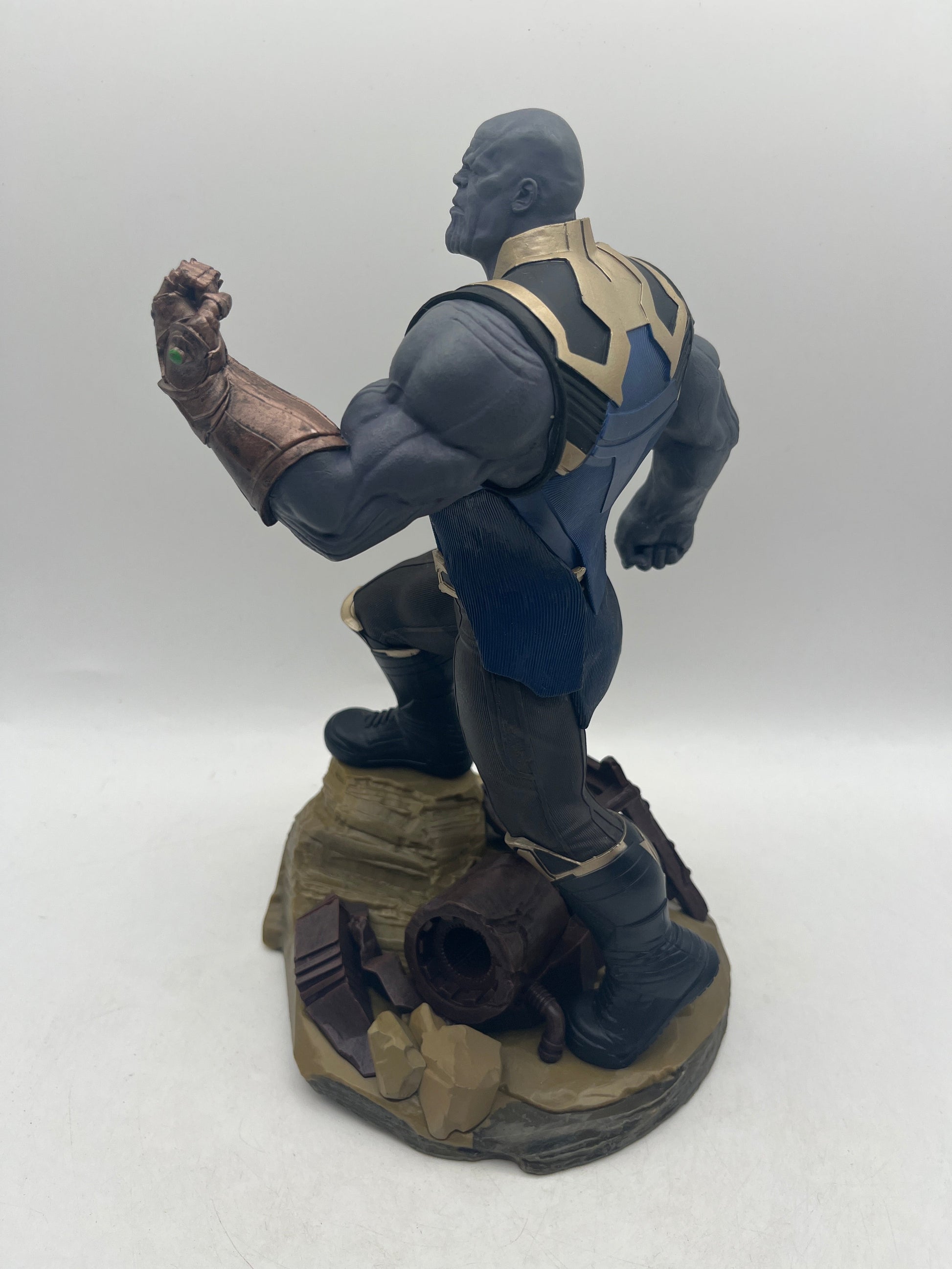 Marvel Gallery Avengers Infinity War THANOS PVC statue Diamond Gallery FRENLY BRICKS - Open 7 Days