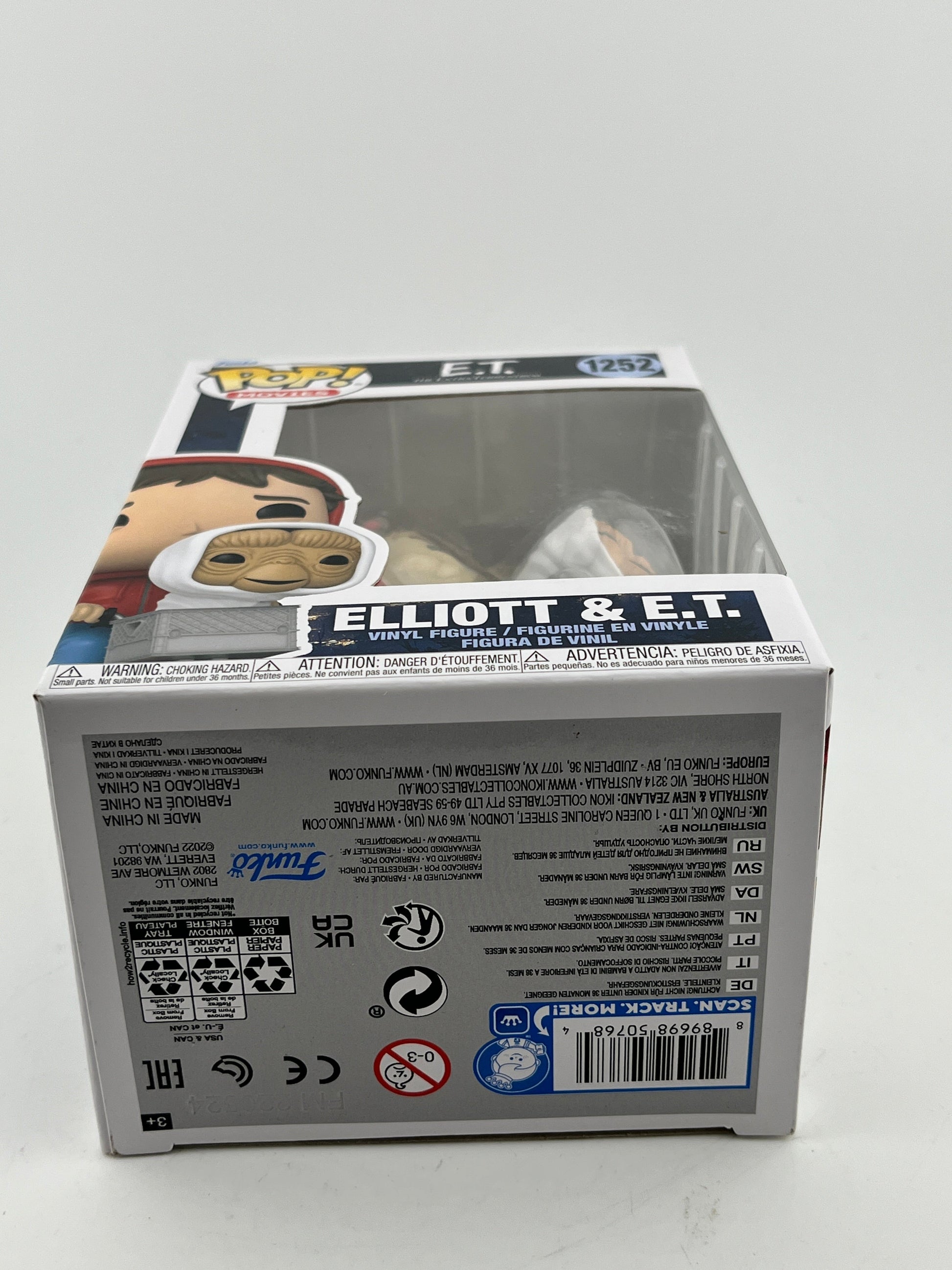 Funko POP! Movies E.T. - Elliot & E.T. #1252 - Vinyl Collectable FRENLY BRICKS - Open 7 Days