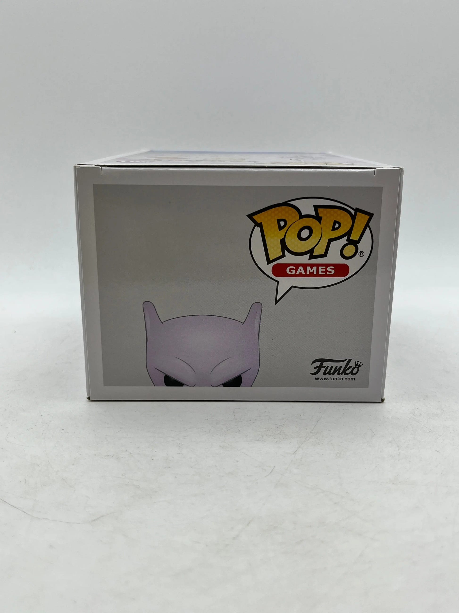 Funko POP! Games Pokémon - Mewtwo #581 - Flocked - 2020 Exclusive FRENLY BRICKS - Open 7 Days image 5