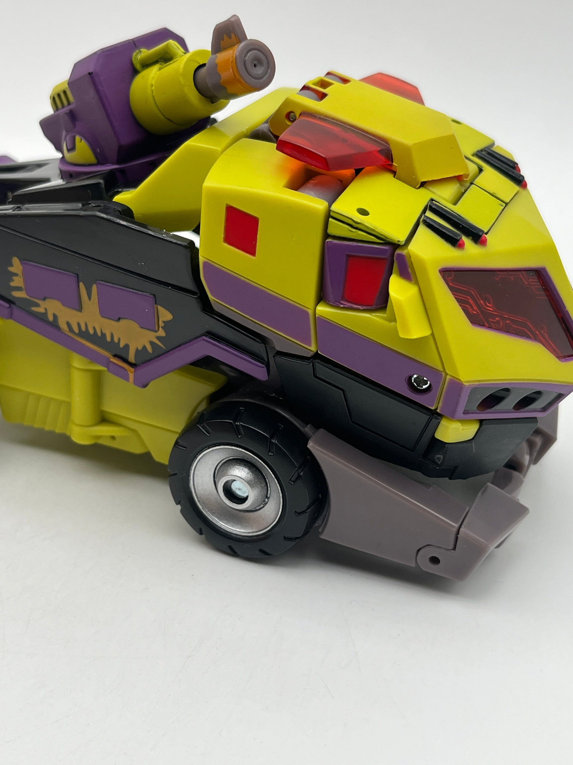 Transformers Toxitron BotCon 2011 Animated Series Loose Figure +combinedshipping FRENLY BRICKS - Open 7 Days