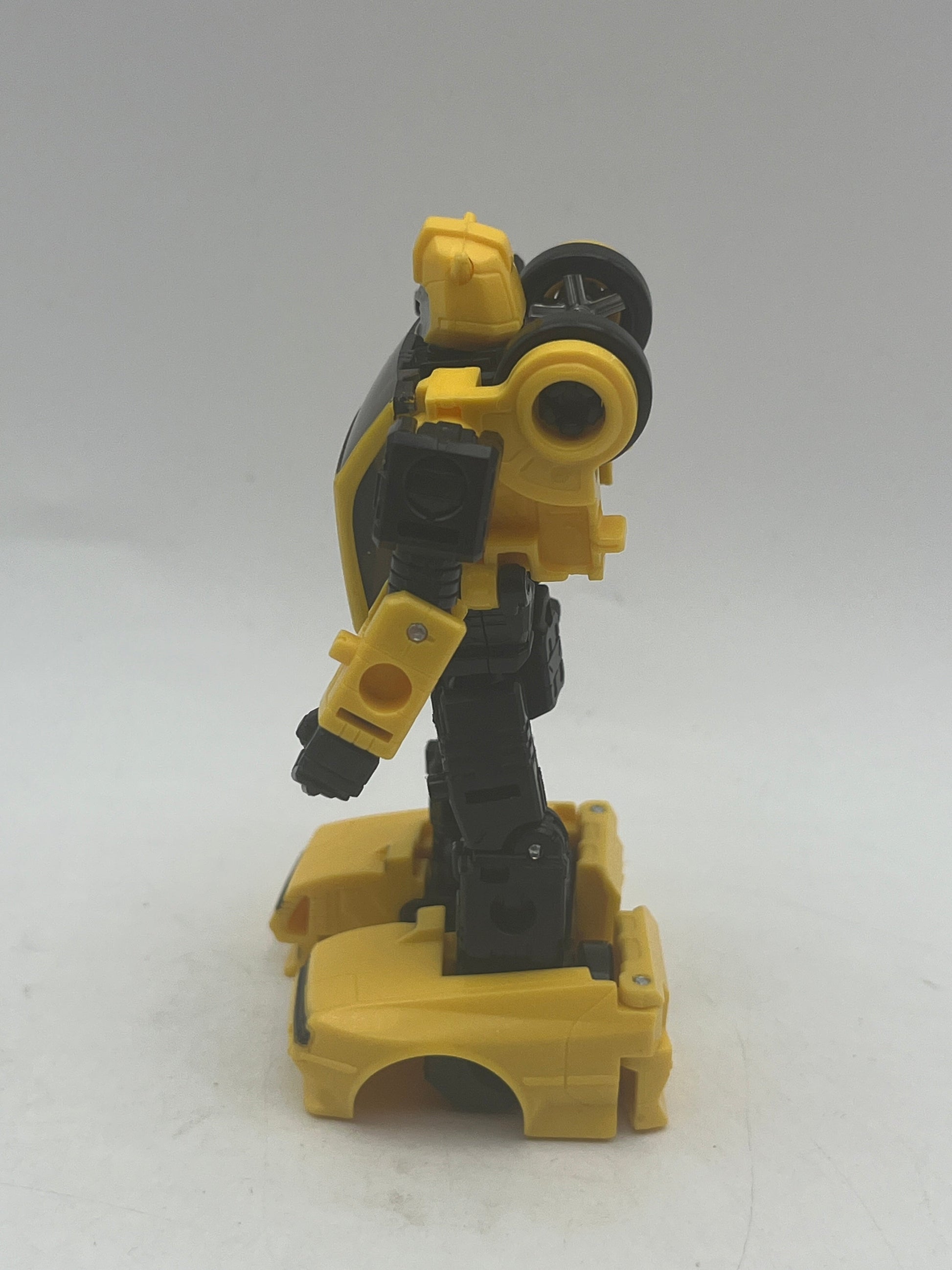 Transformers Buzzworthy Bumblebee Worlds Collide War for Cybertron FRENLY BRICKS - Open 7 Days