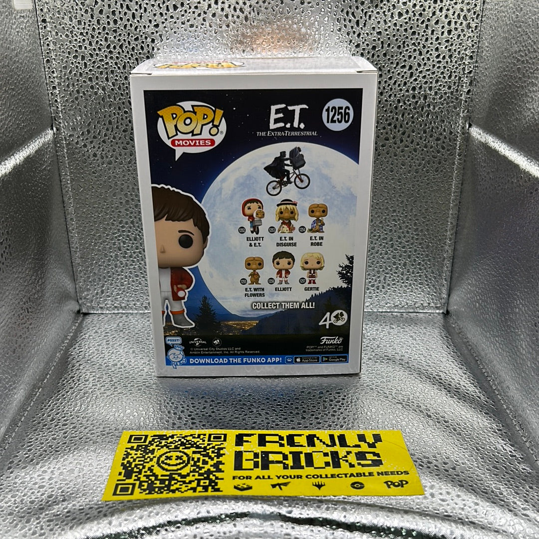 POP Vinyl 1256 Movies ET Elliott FRENLY BRICKS - Open 7 Days