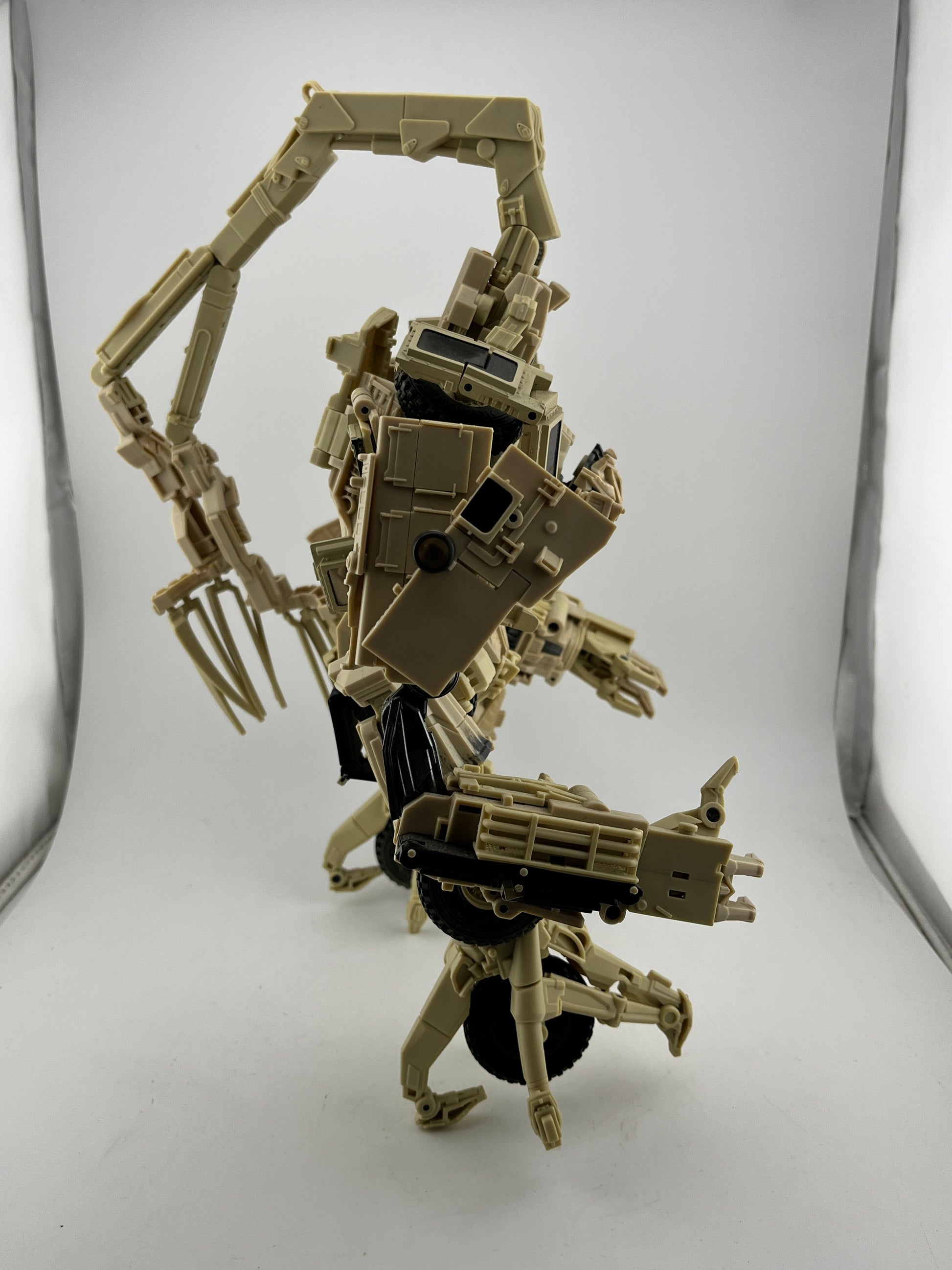 Takara Tomy Transformers Masterpiece Movie Series MPM-14 Bonecrusher - Loose FRENLY BRICKS - Open 7 Days