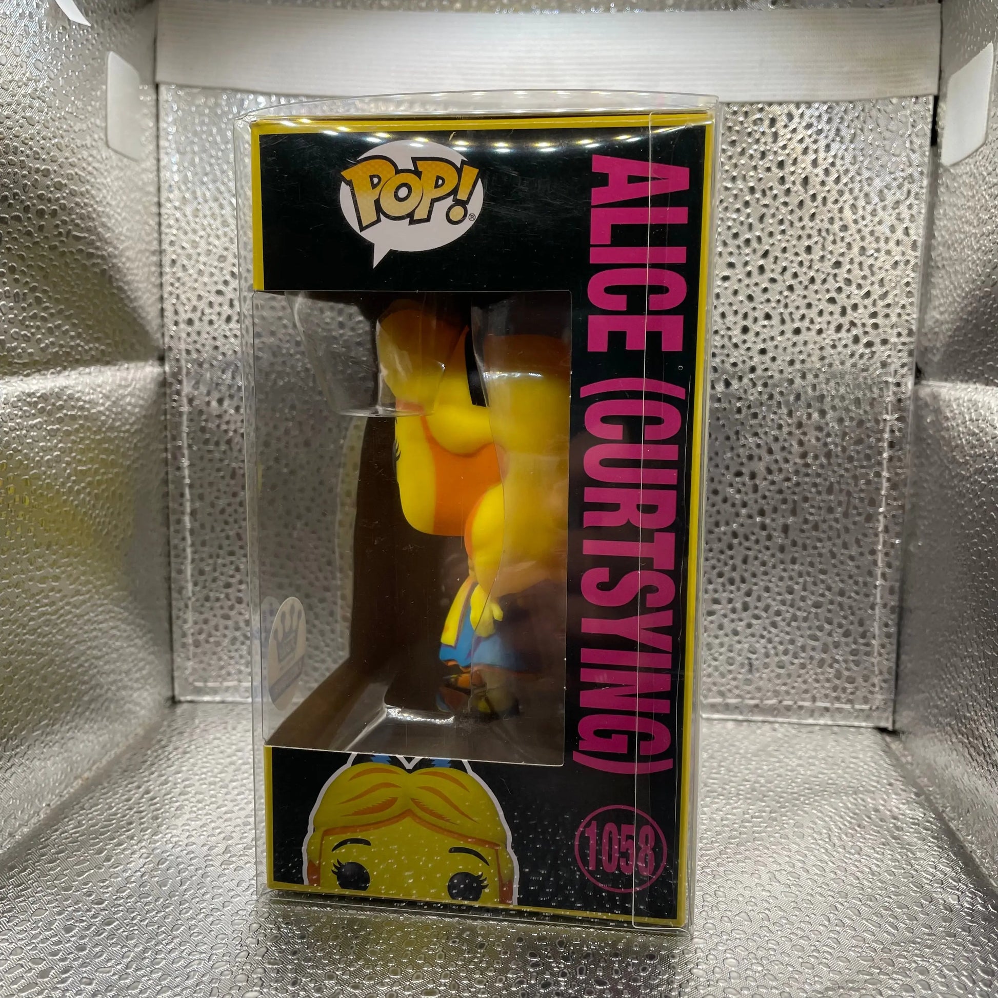 ALICE IN WONDERLAND ALICE CURTSYING BLACK LIGHT FUNKO POP VINYL FIGURE #1058 NEW FRENLY BRICKS - Open 7 Days